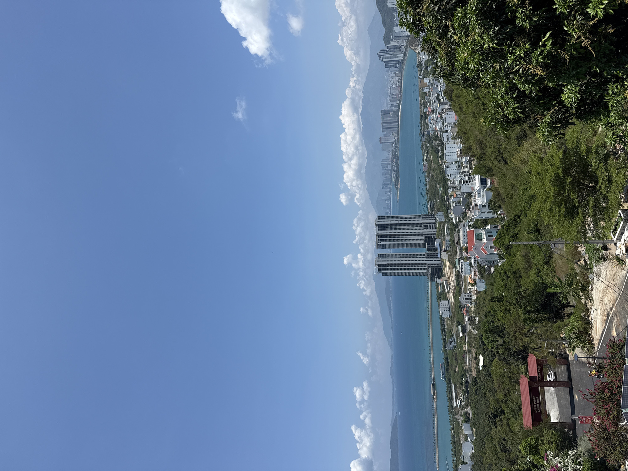 Tourists capture dawn views from Nha Trang scenic overlook