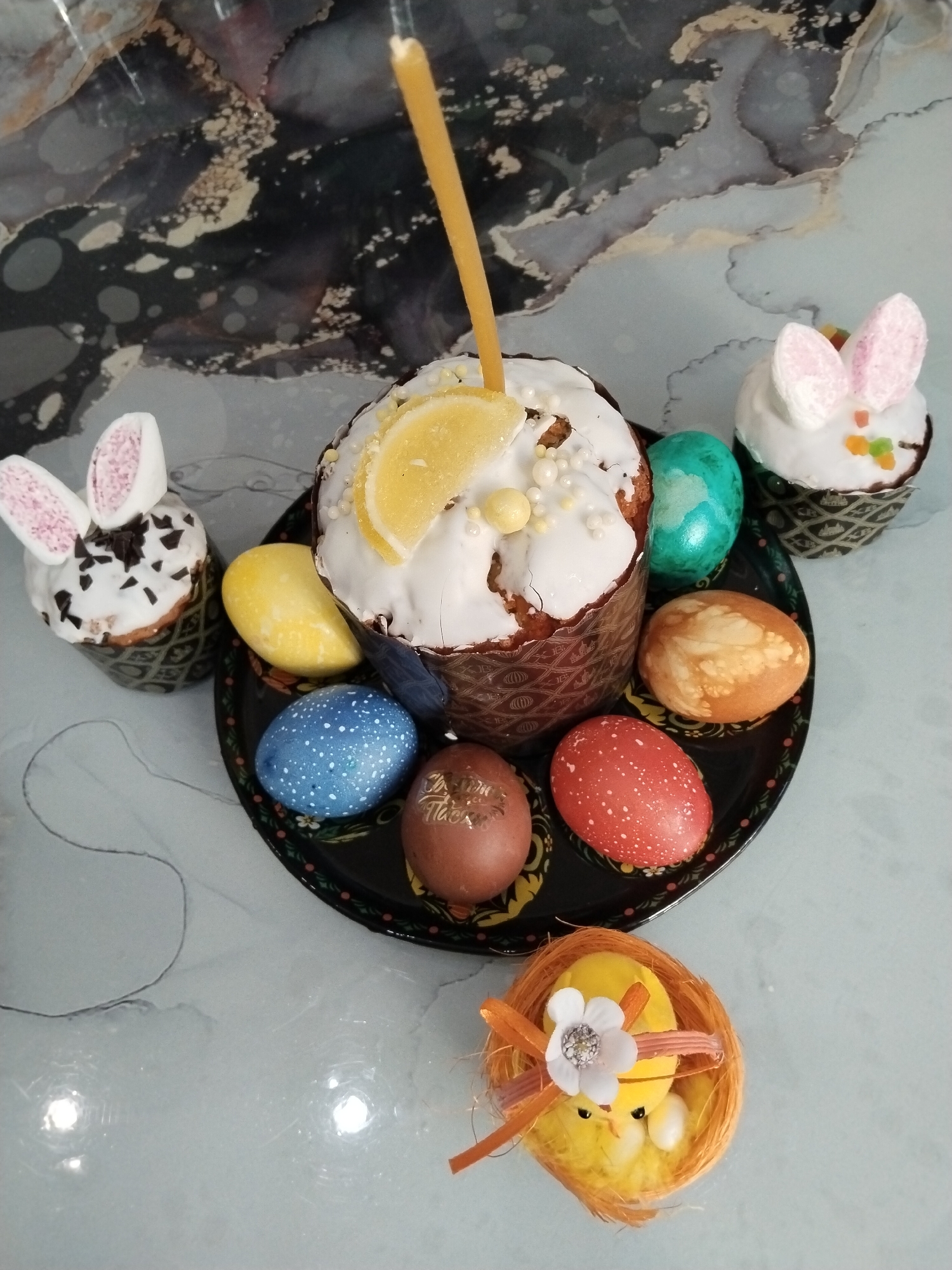 Easter celebration observed in Murmansk with traditional kulich cake