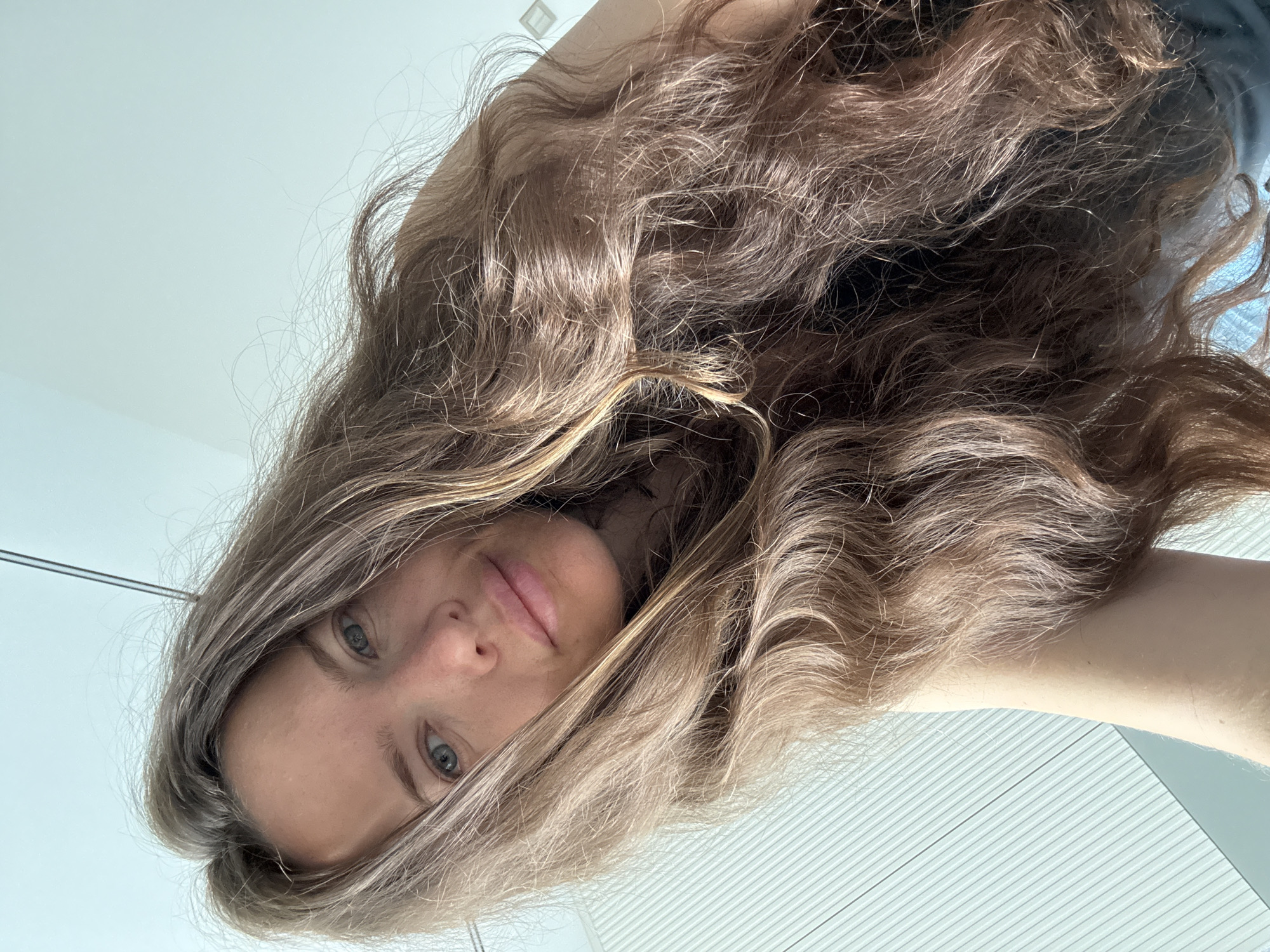 Close-up selfies taken minutes apart in Khimki, Russia