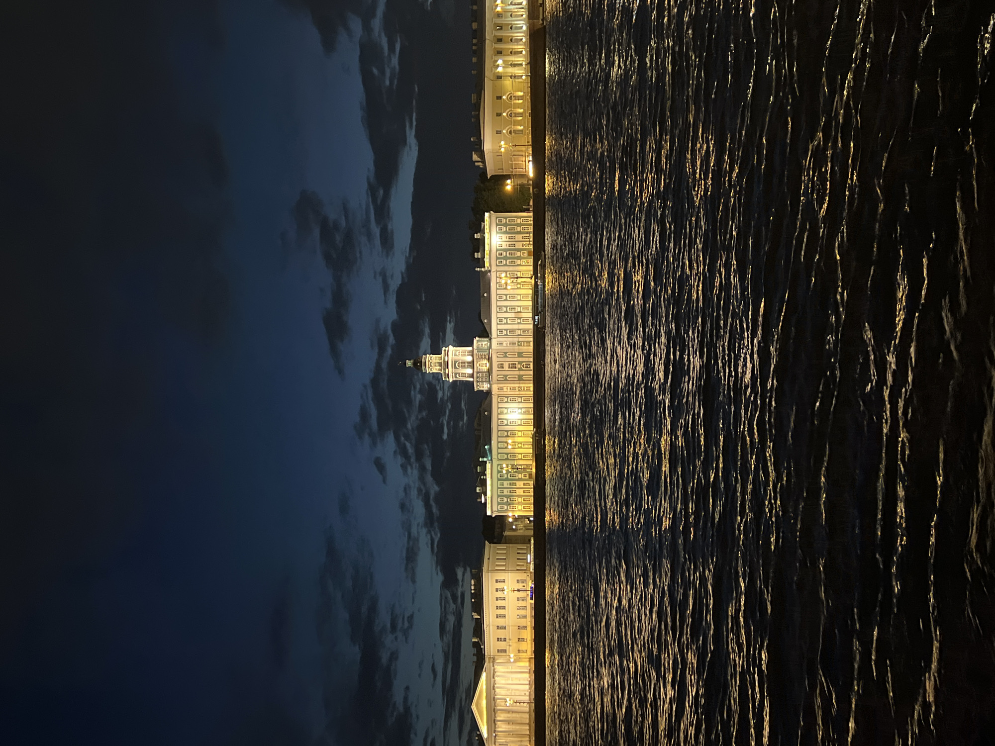 Dusk on the Neva: embankment life and St. Petersburg landmarks at night