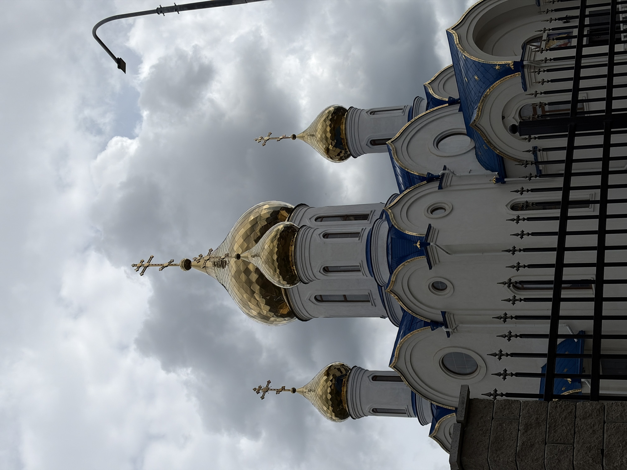 Quiet morning scenes captured around Novopokrovskaya church and park