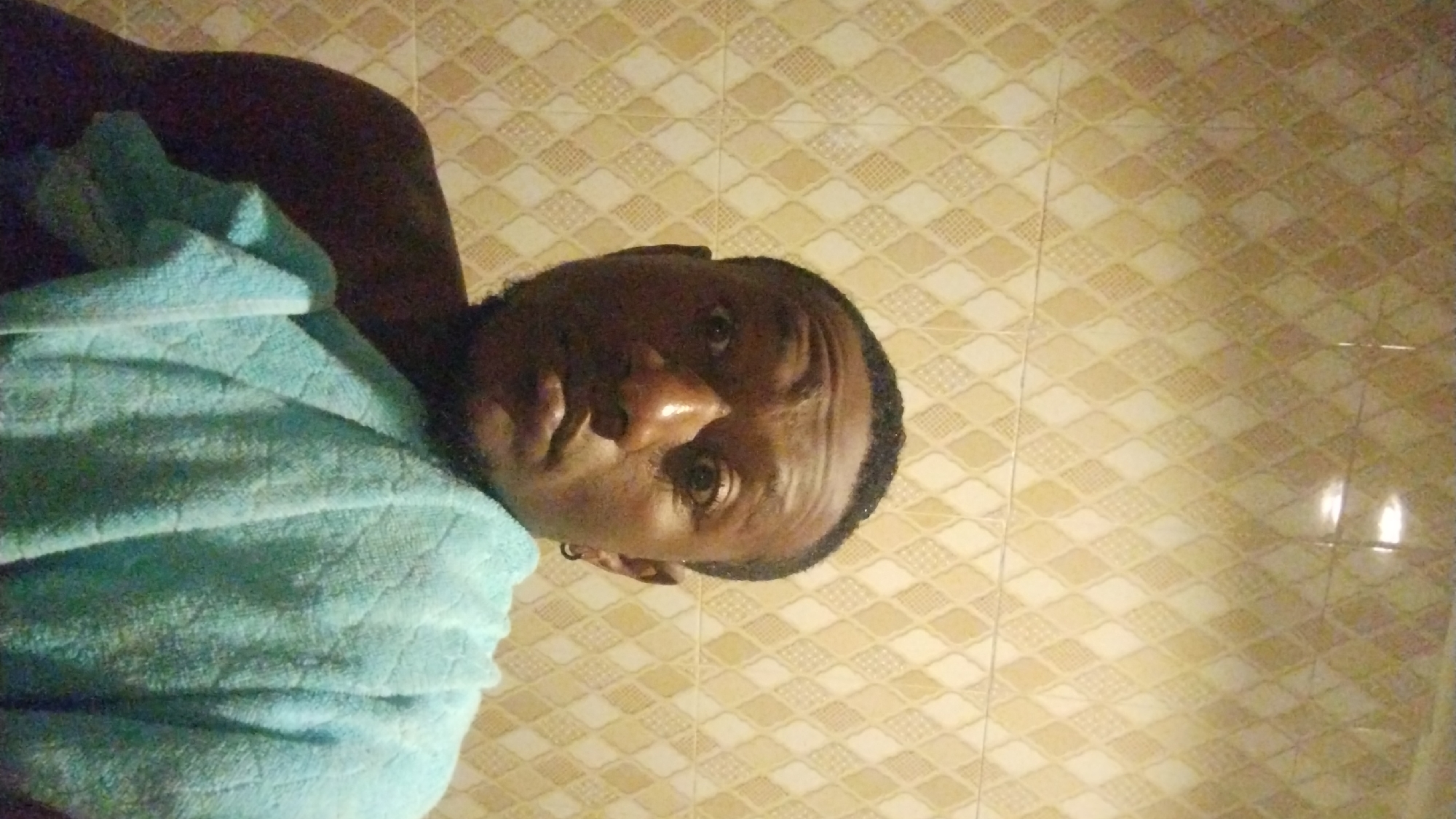 Man's evening bathroom routine documented in Jos, Nigeria