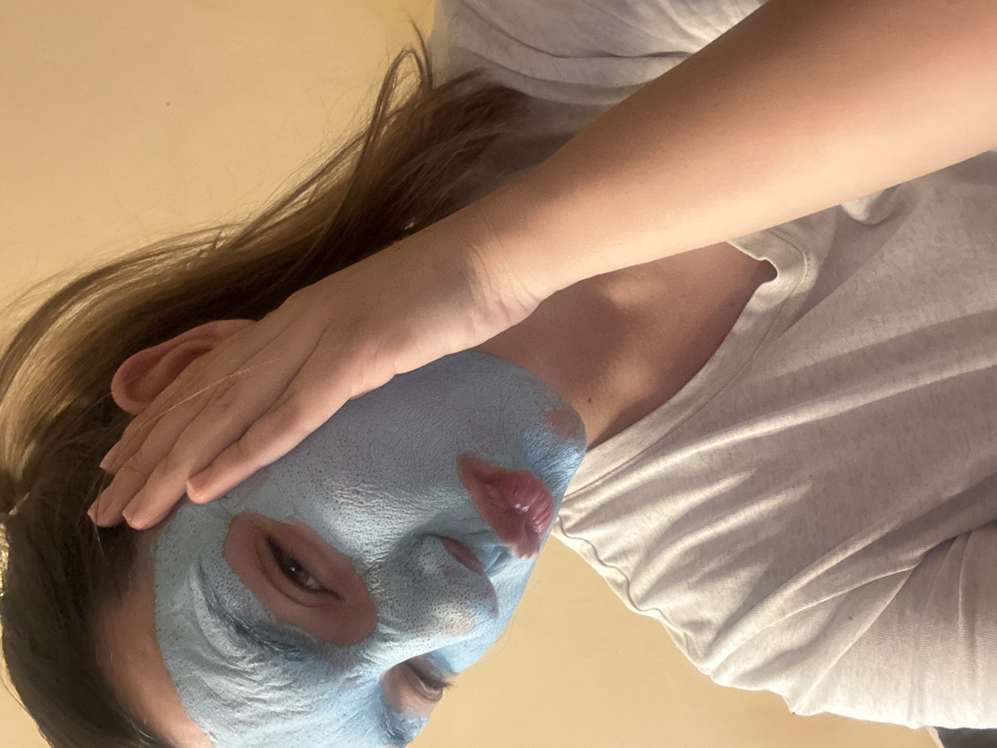 Person spotted wearing full-coverage light blue face mask in Sofia