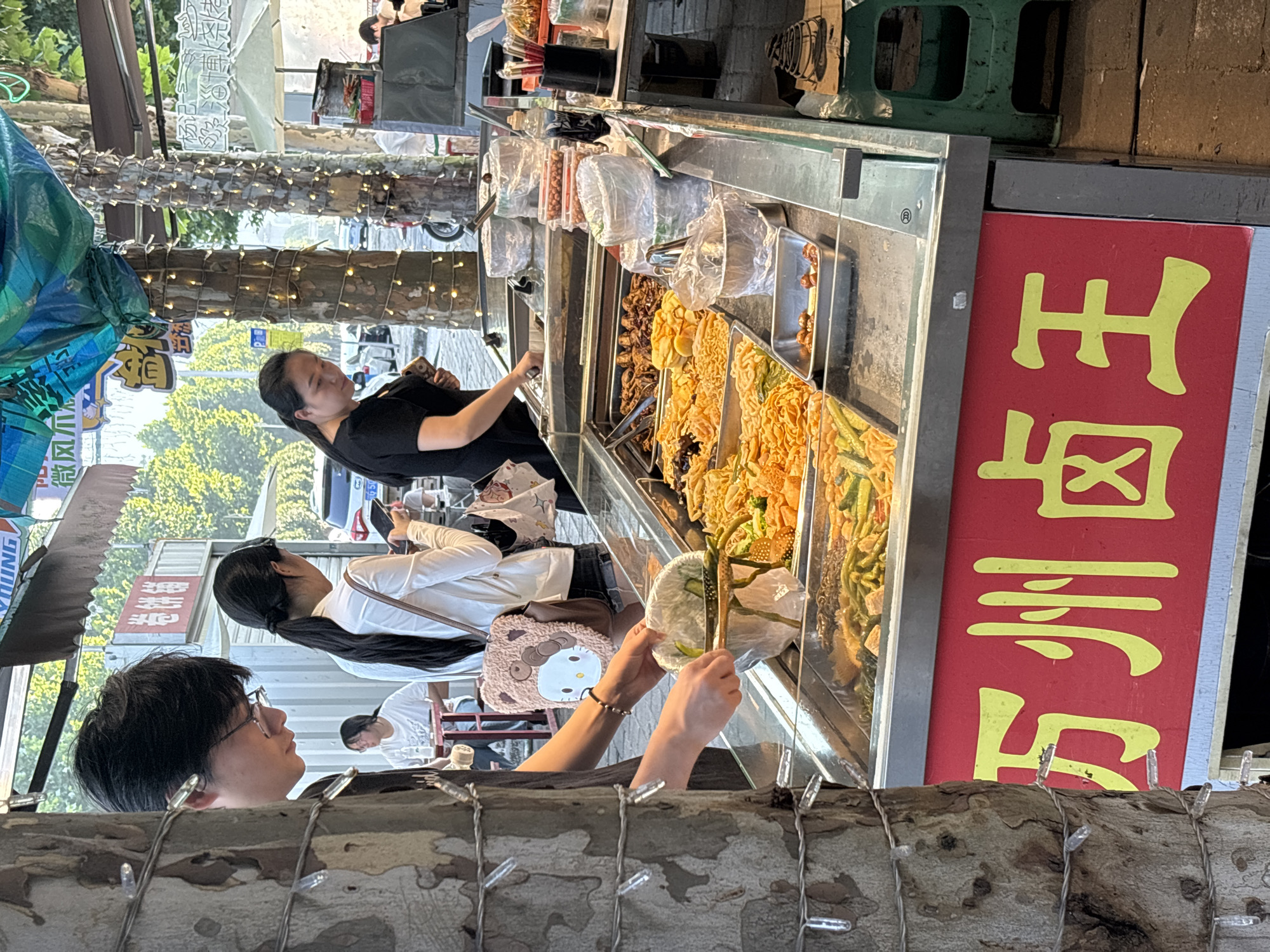 Wanzhou braised food stall in Jiangjin, mid-morning