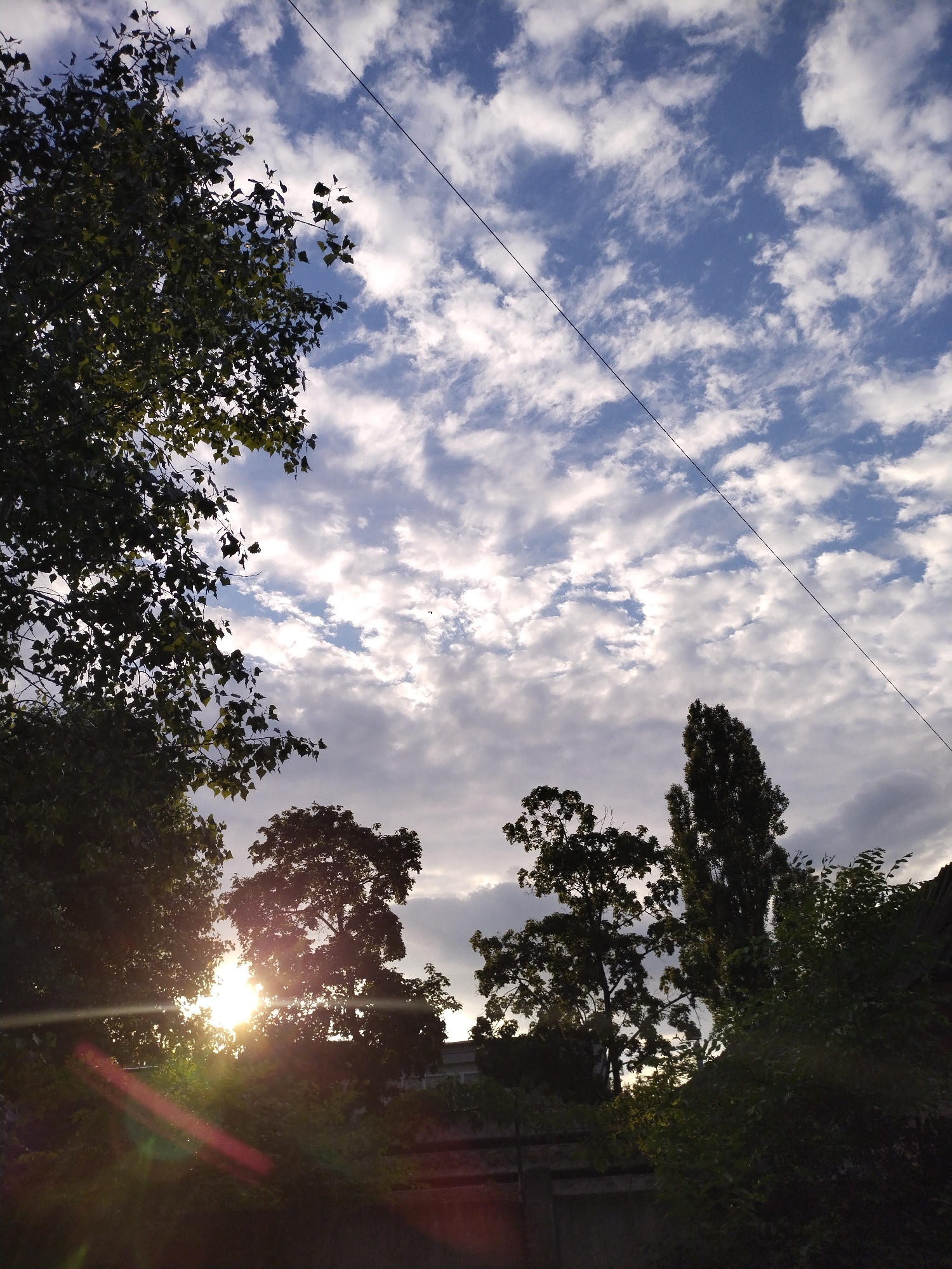 Everyday moments captured across Horishni Plavni during June afternoon
