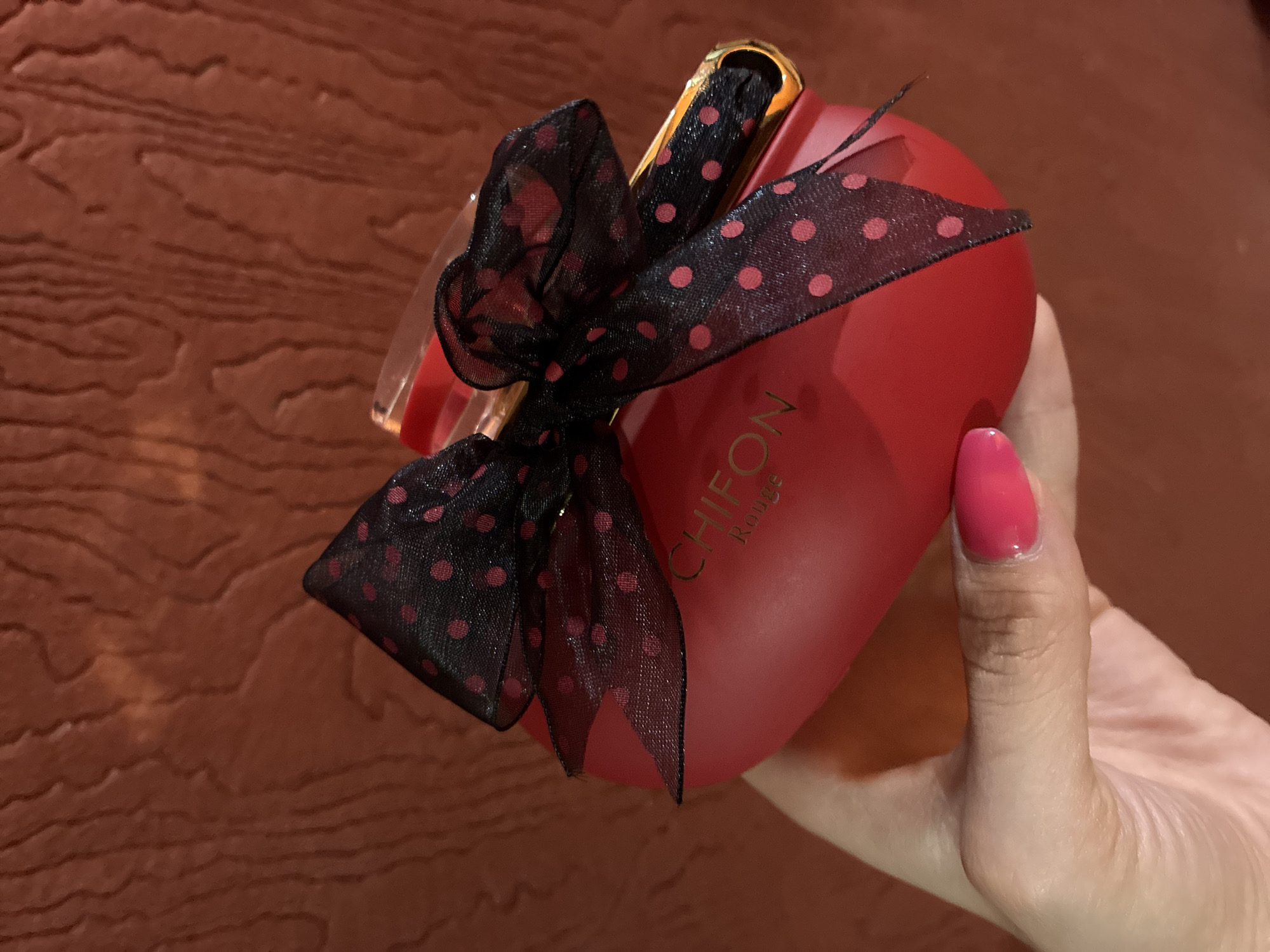 Evening pet moments and heart-shaped gift in Burgas