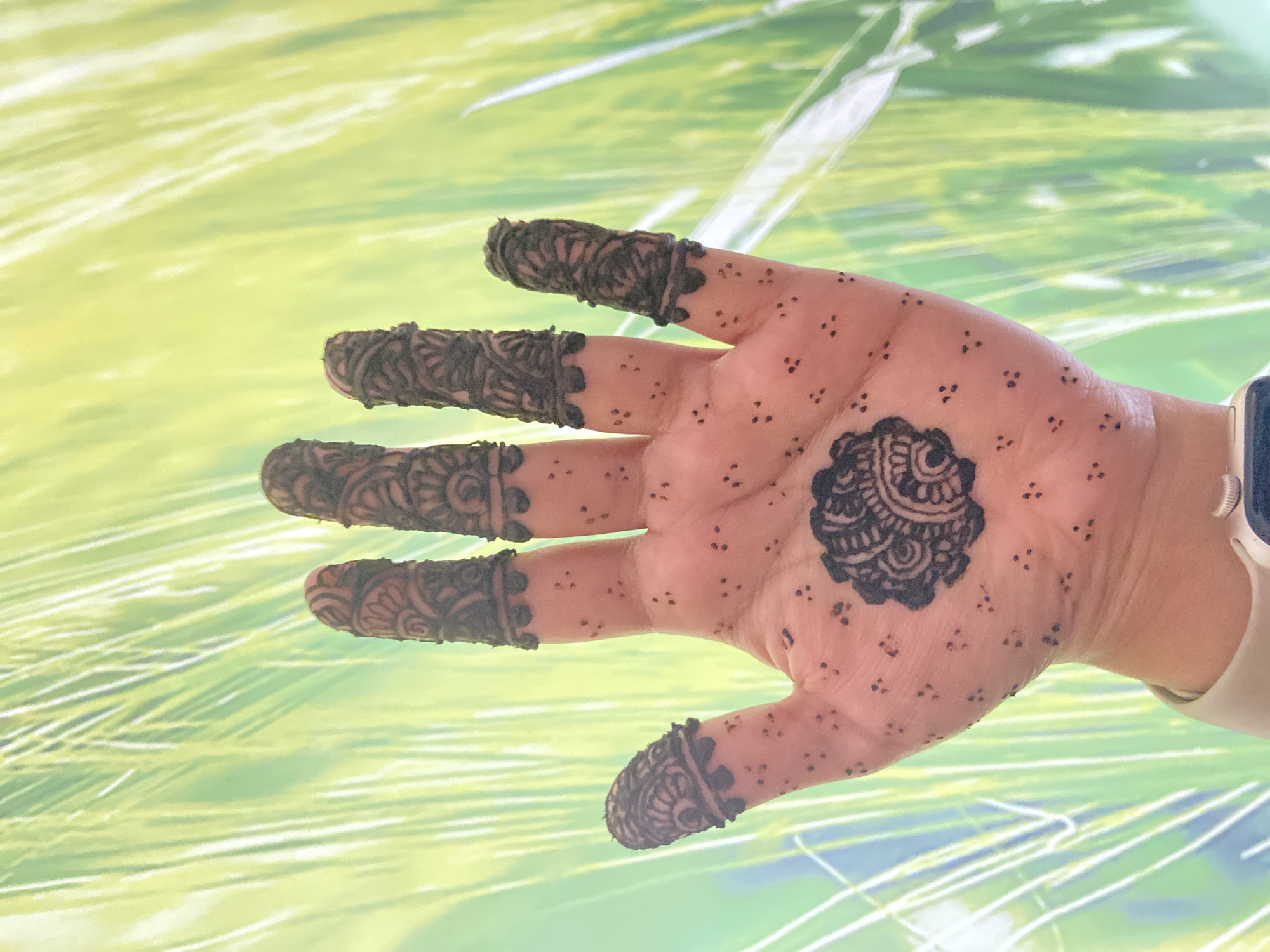 Henna artist creates detailed design in Dhaka