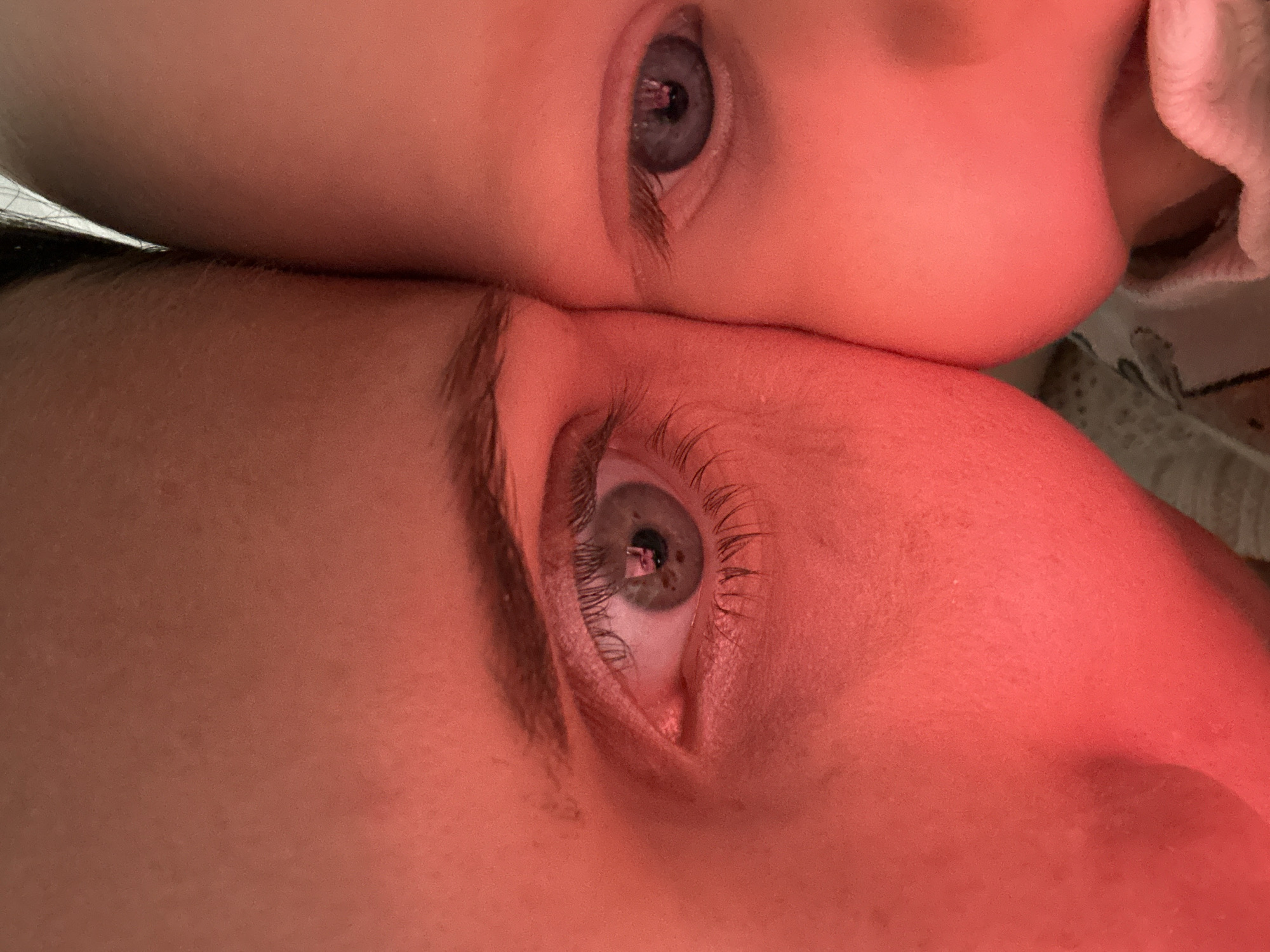 Woman documents morning skincare routine in Fethiye, Turkey