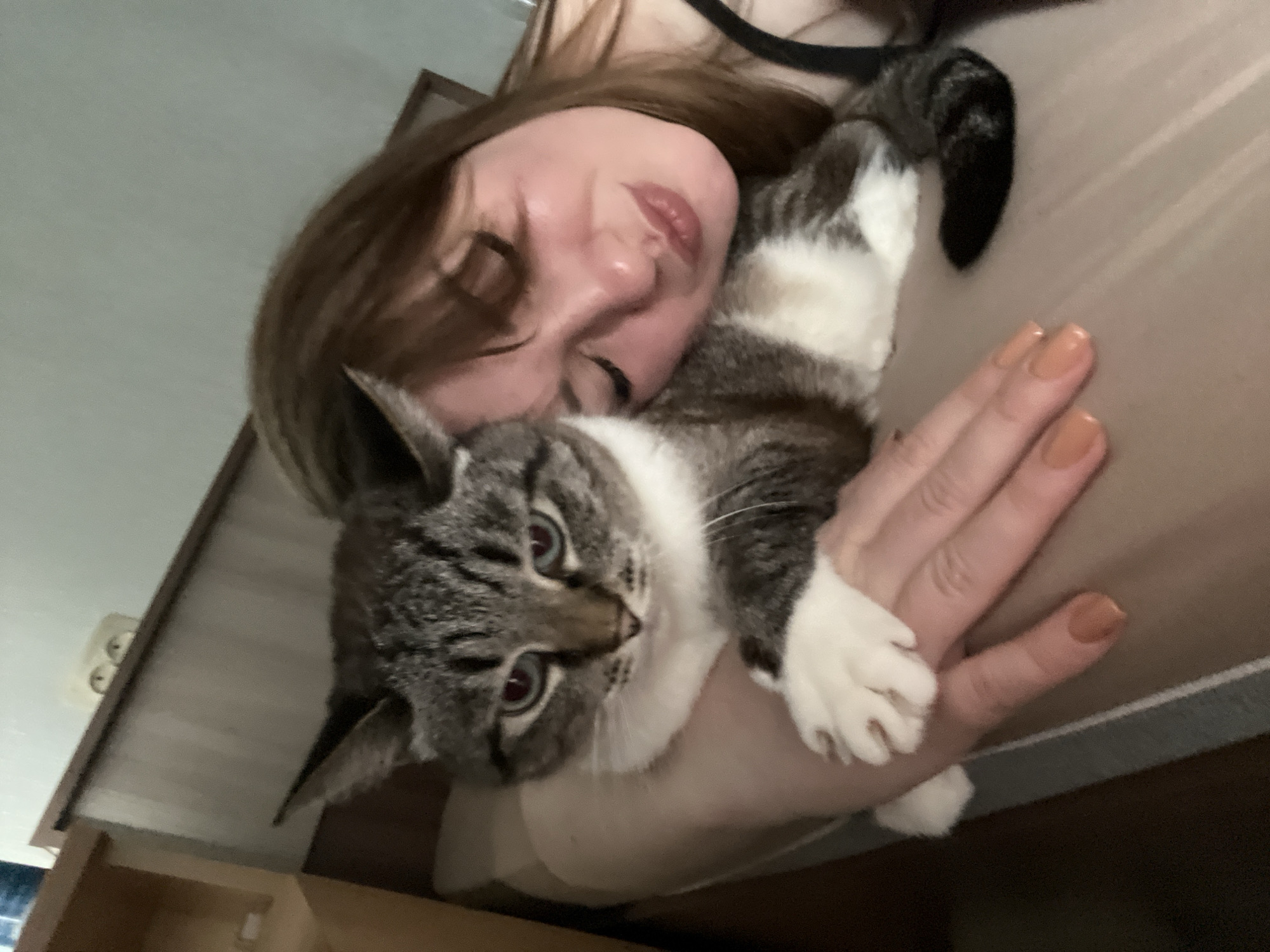 Morning selfies and pet photos captured in Chaikovsky, Russia