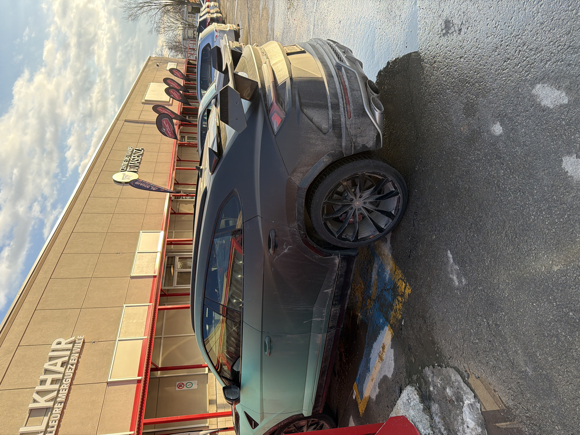 Modified Lamborghini Urus spotted outside AL KHAIR building