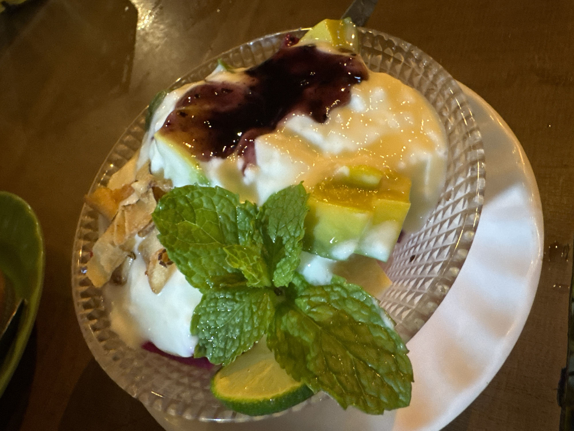 Friends gather for desserts at evening cafes in Mù Cang Chải