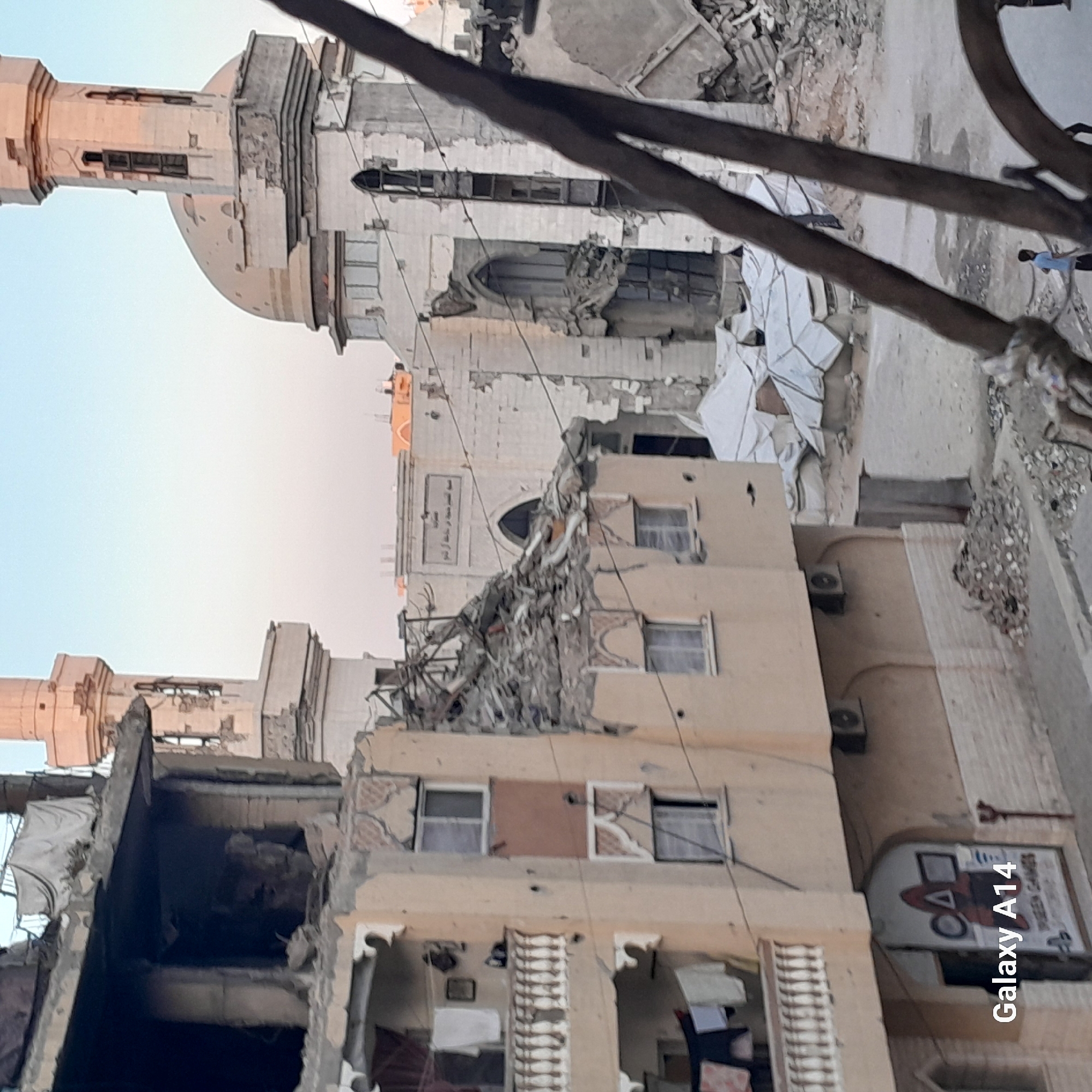 Severe building damage, makeshift shelters observed in Khan Yunis