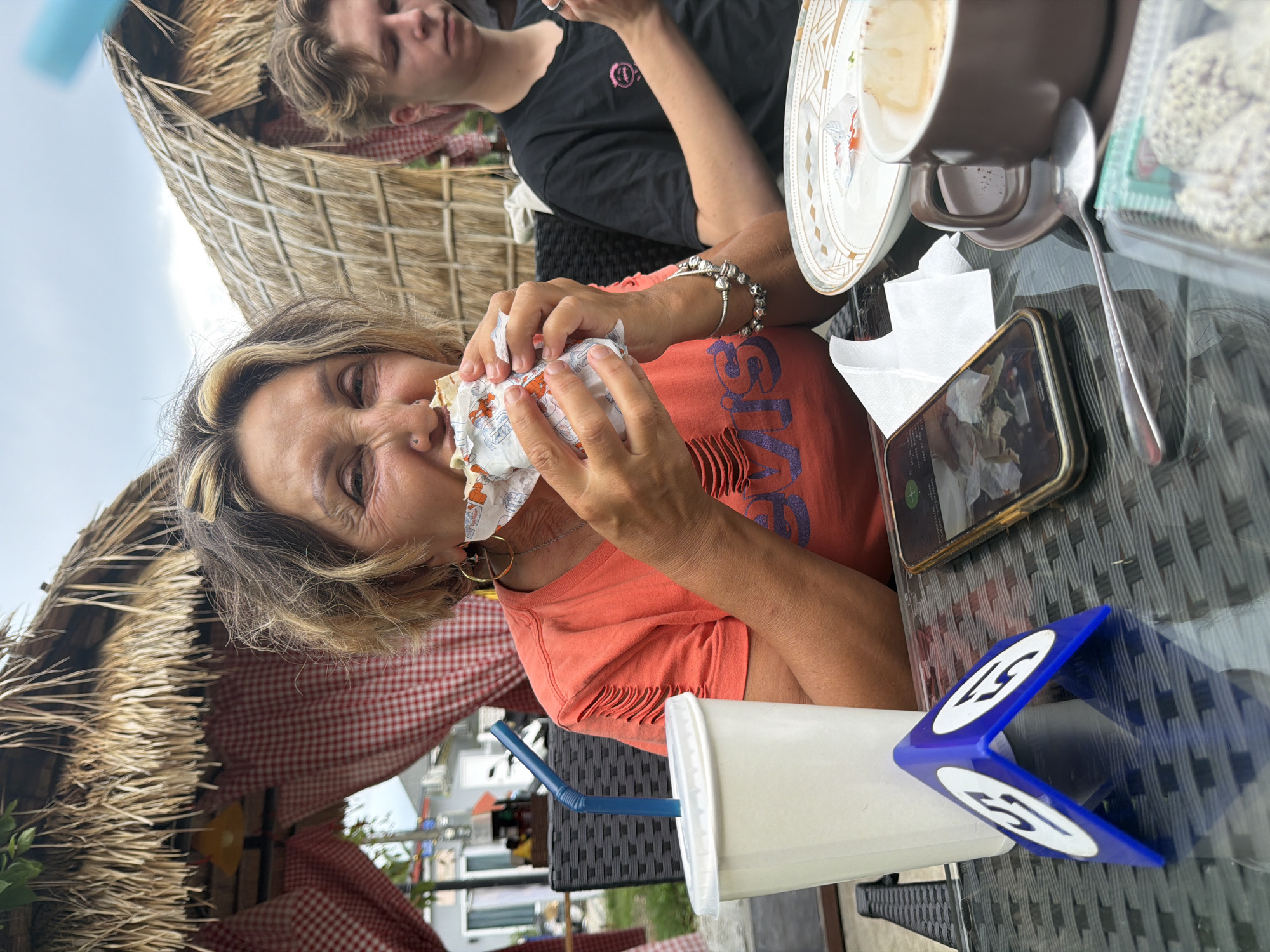 Casual dining moments captured at Choeng Thale restaurant