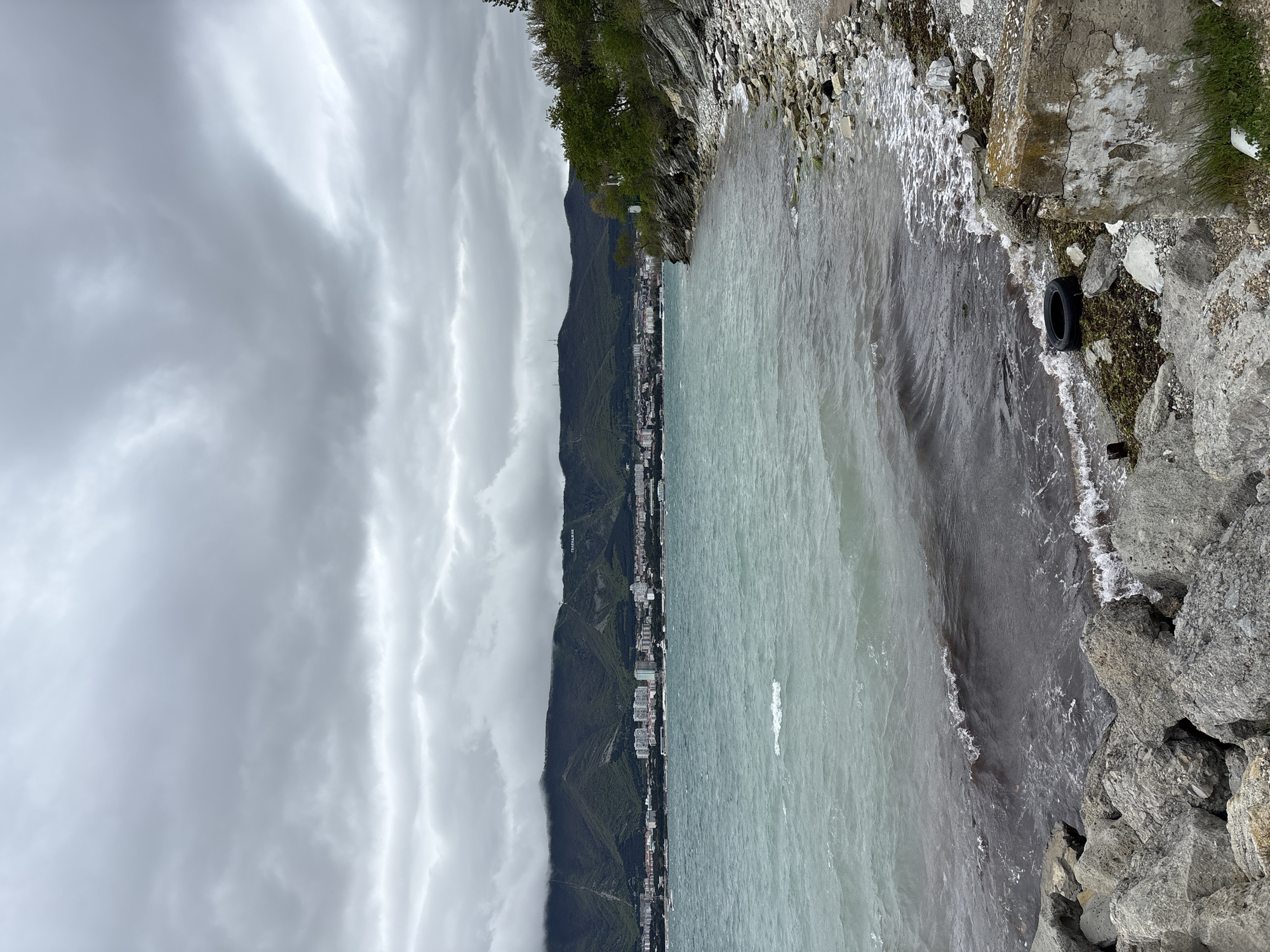 Morning coastal documentation captures overcast Gelendzhik waterfront scenes