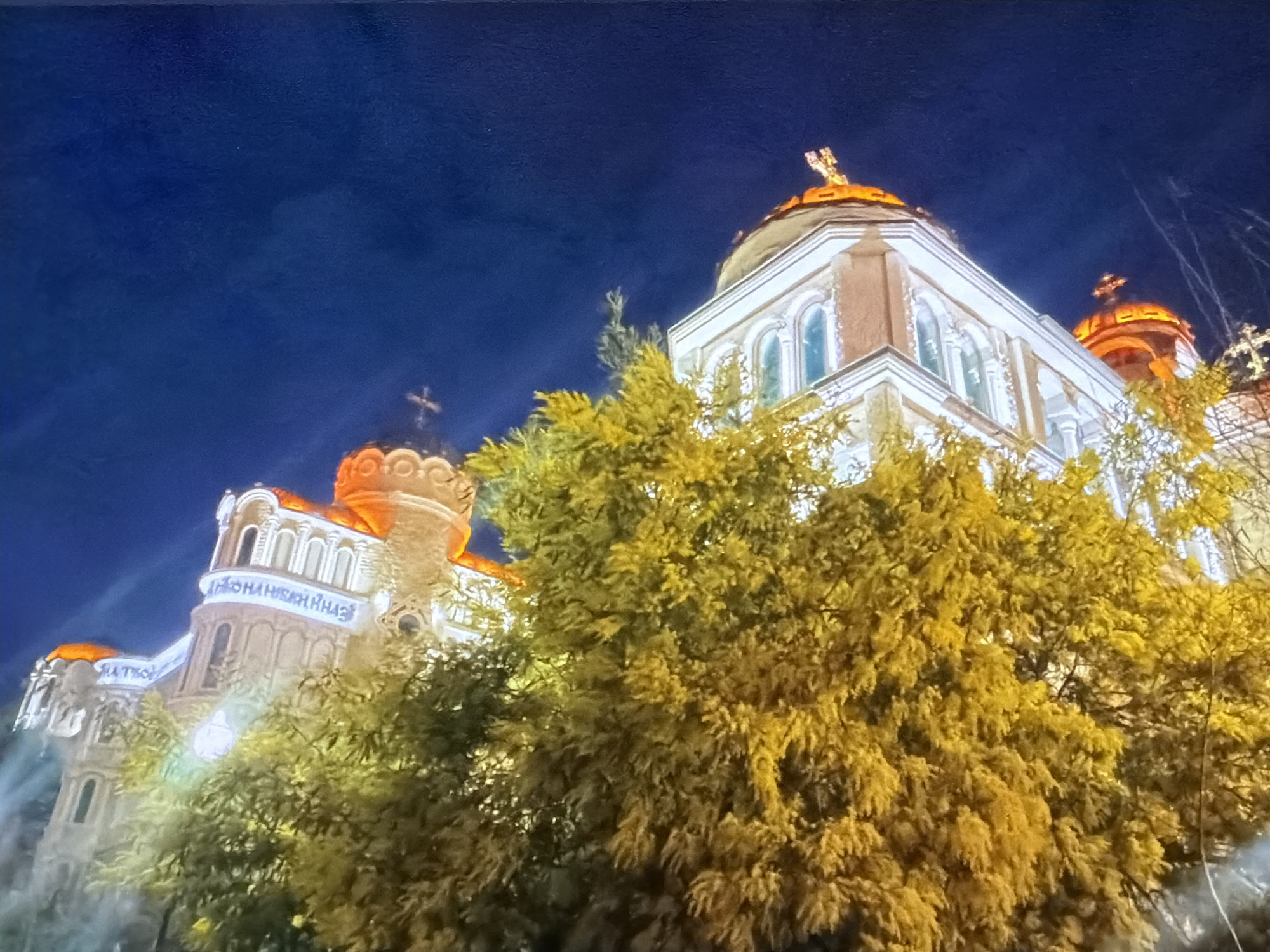 Evening cathedral visit captured in exterior and interior documentation
