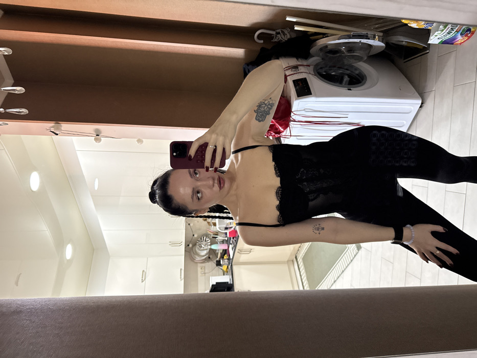 Woman documents morning routine through selfies in Batumi residence