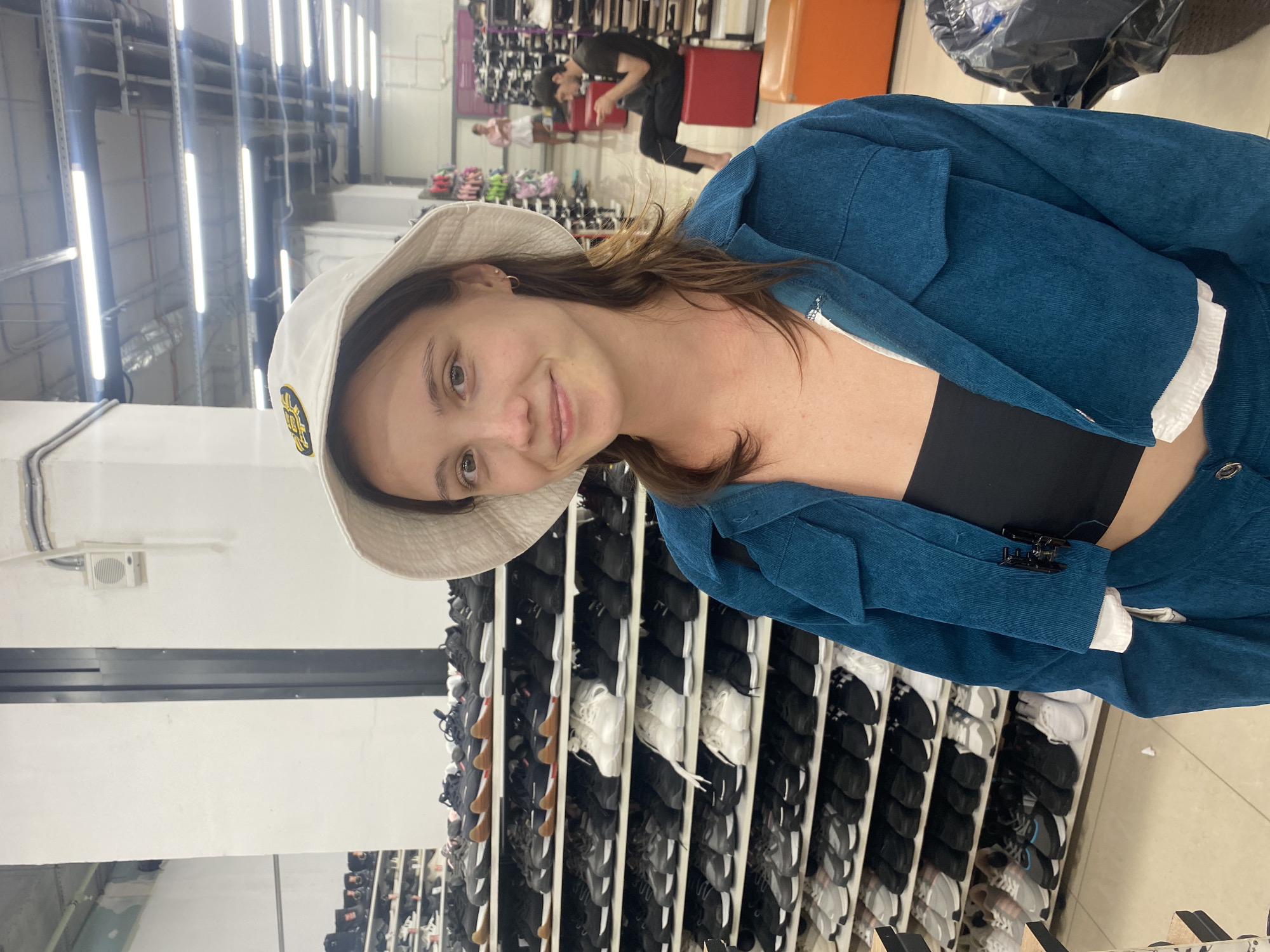 Afternoon shopping trip through a Novokuybyshevsk mall