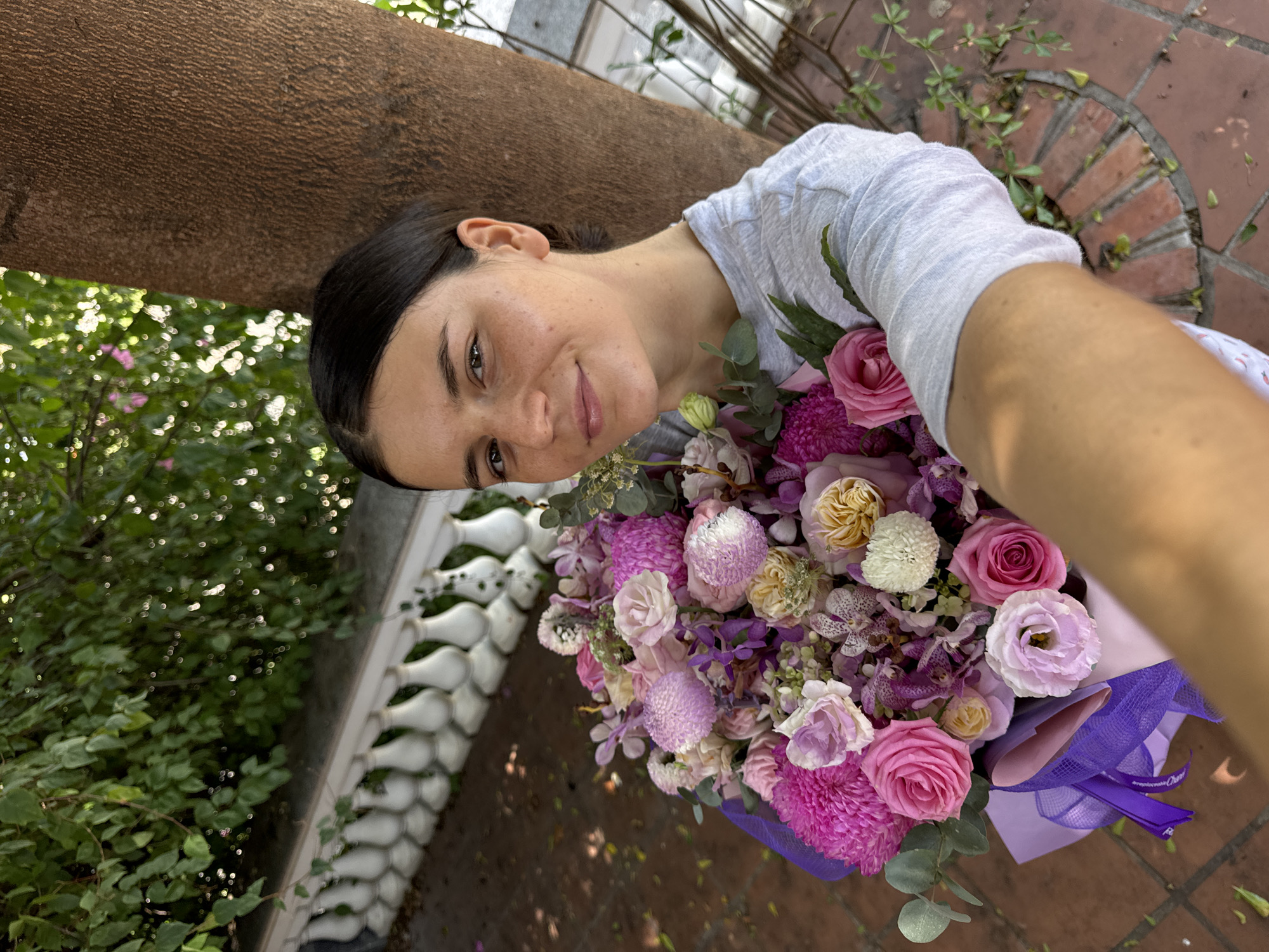 Big floral bouquet moment on a Mũi Né patio