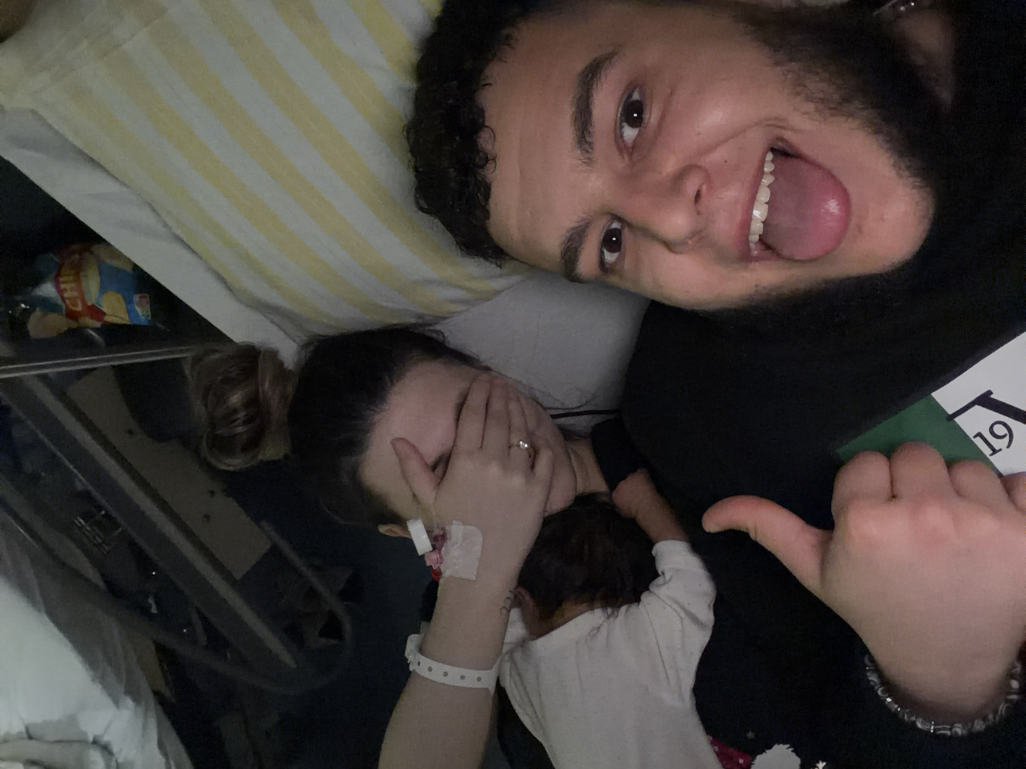 Family shares intimate moment in Frankfurt hospital room