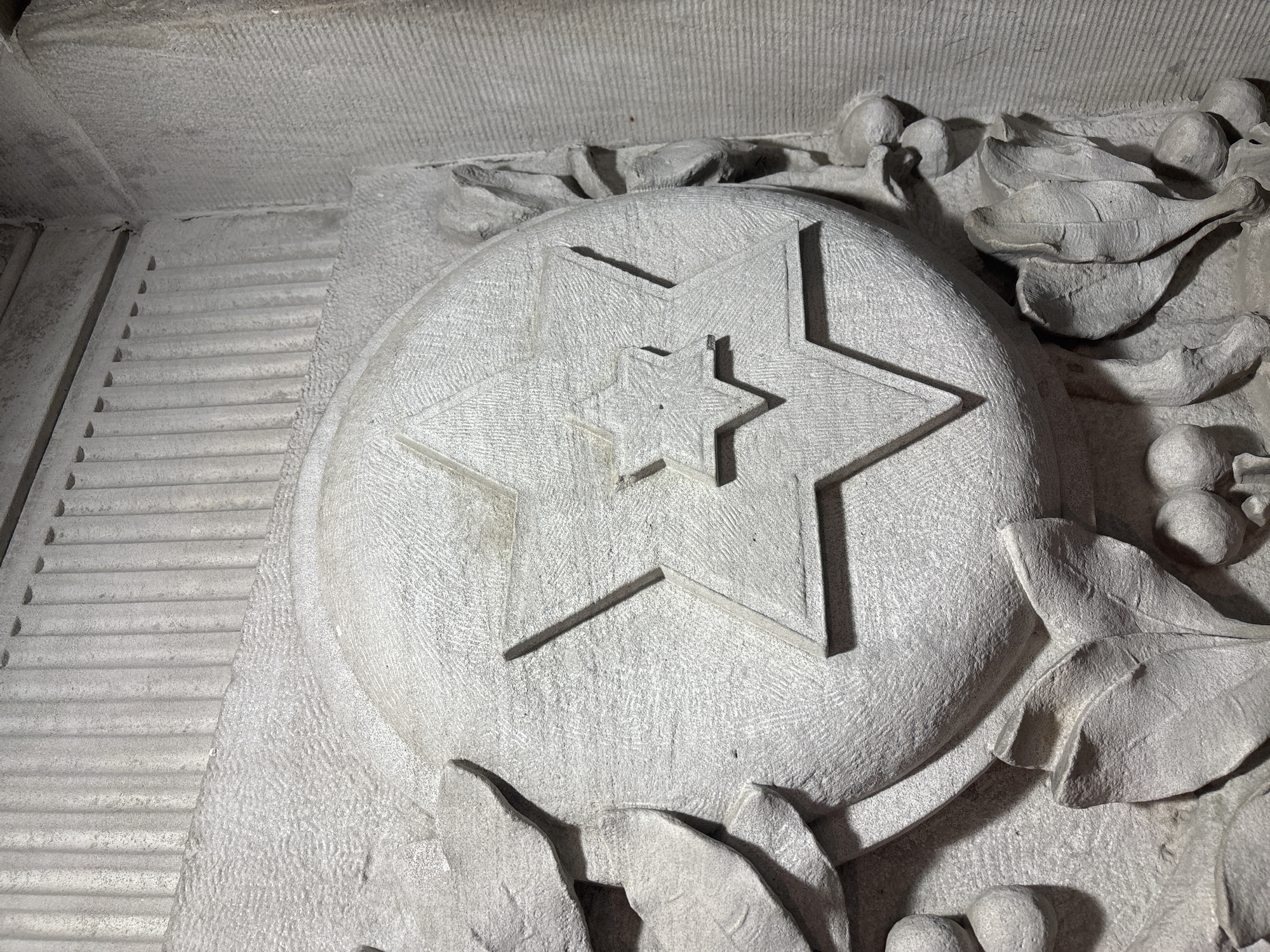 Late-night documentation of Indianapolis war memorials downtown