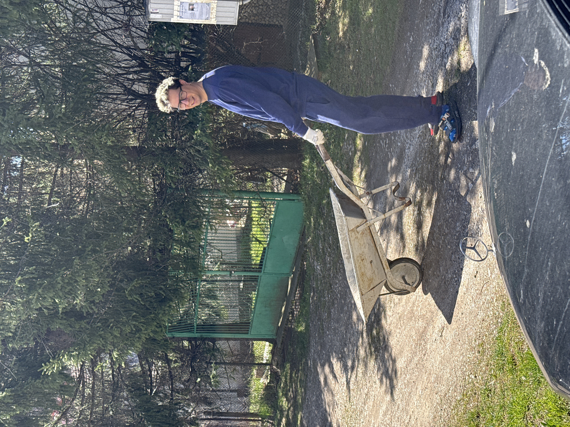 Couple shares romantic moment during yard work in Bulgaria