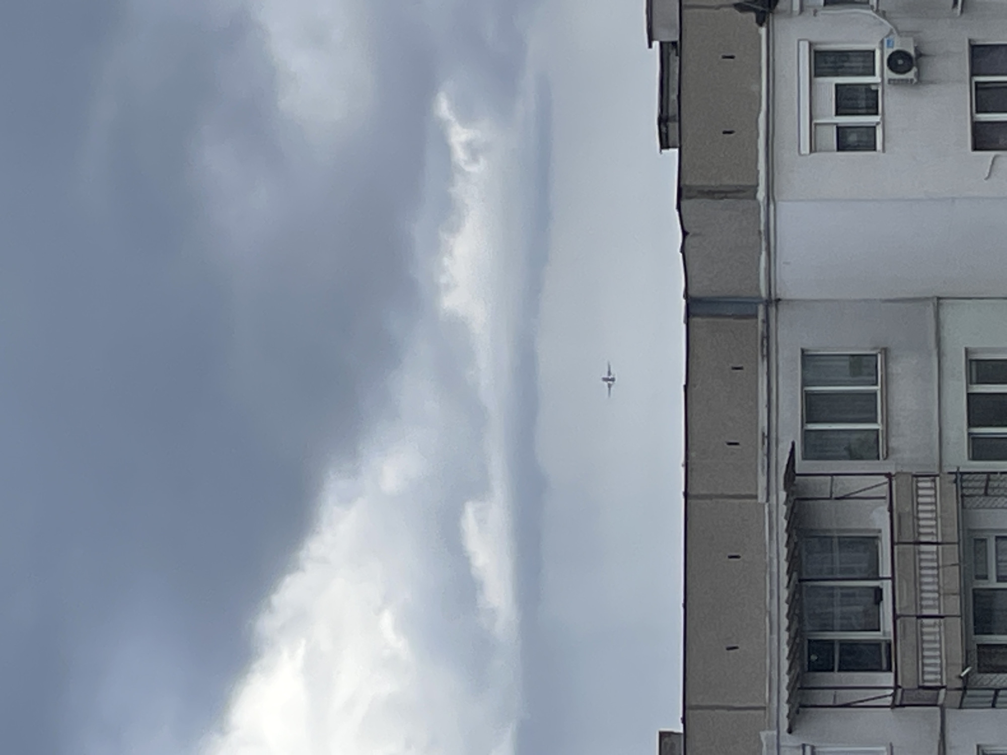 Aircraft spotted over Sofia during morning hours April 4