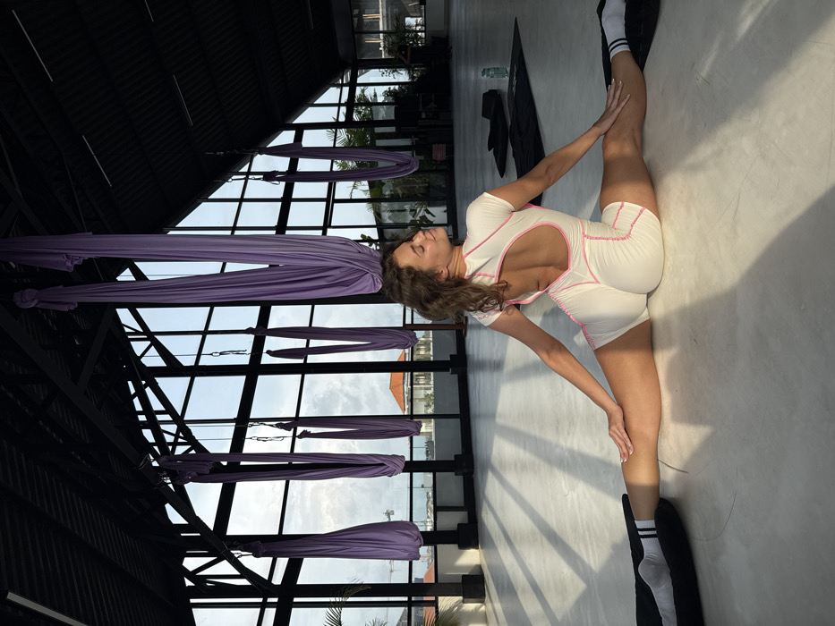 Woman documents fitness and leisure day across Canggu Indonesia