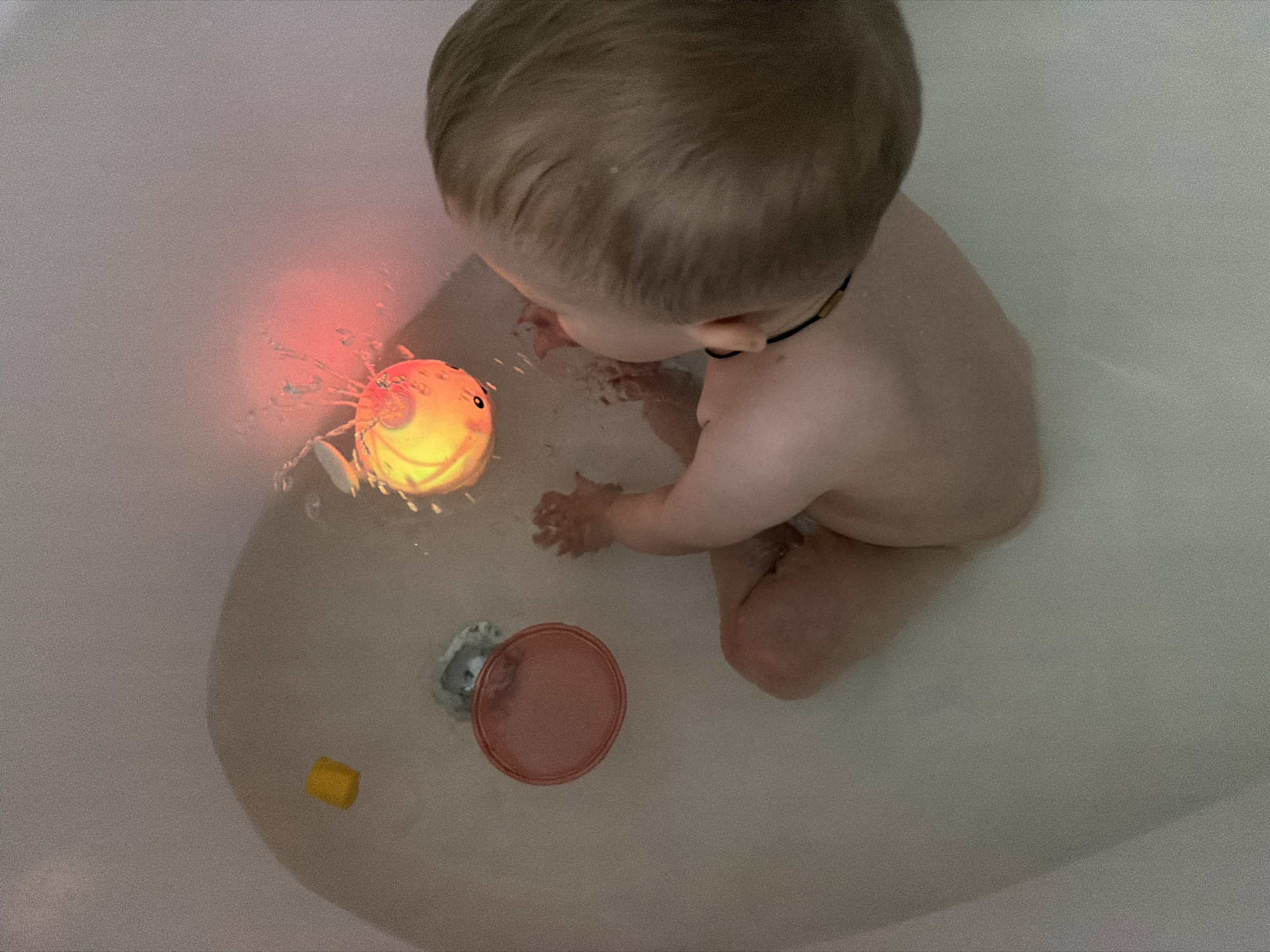 Morning family routine captured in Votkinsk home photos