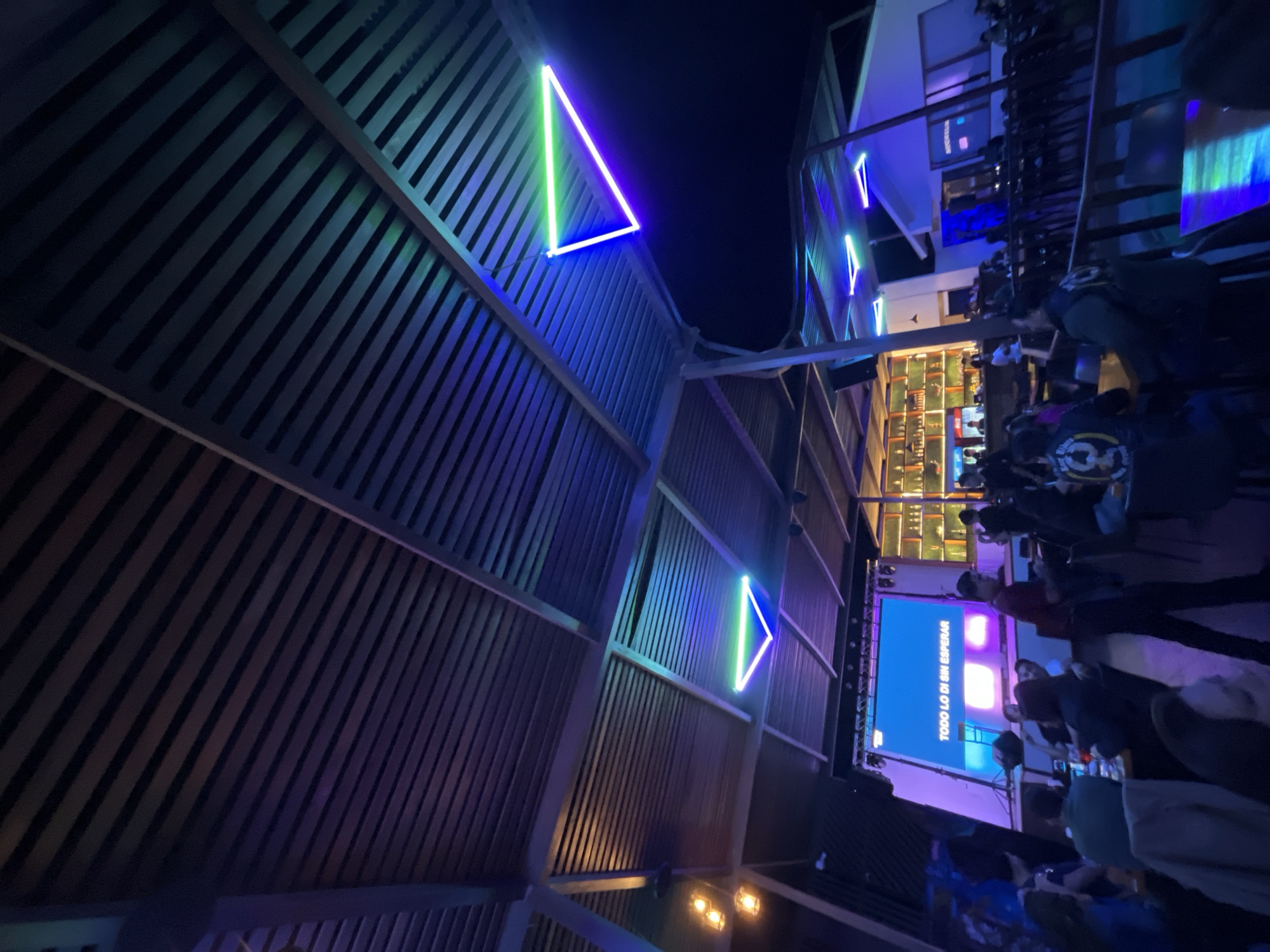 Early morning gathering documented at Arica bar establishment