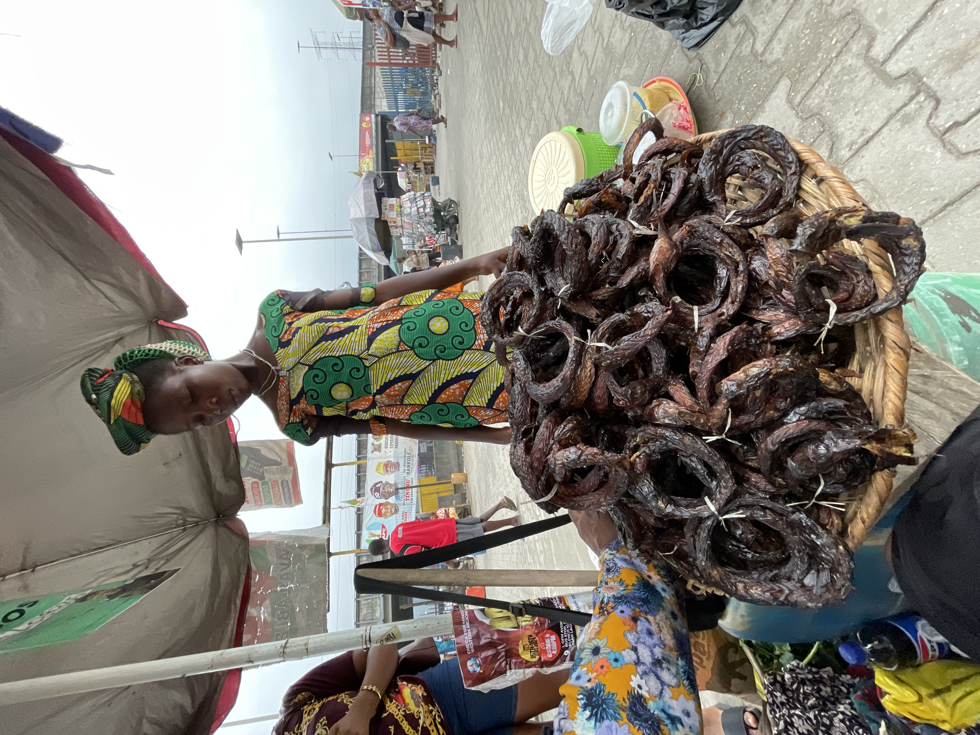 Street market in Lekki: dried fish and hot food for sale