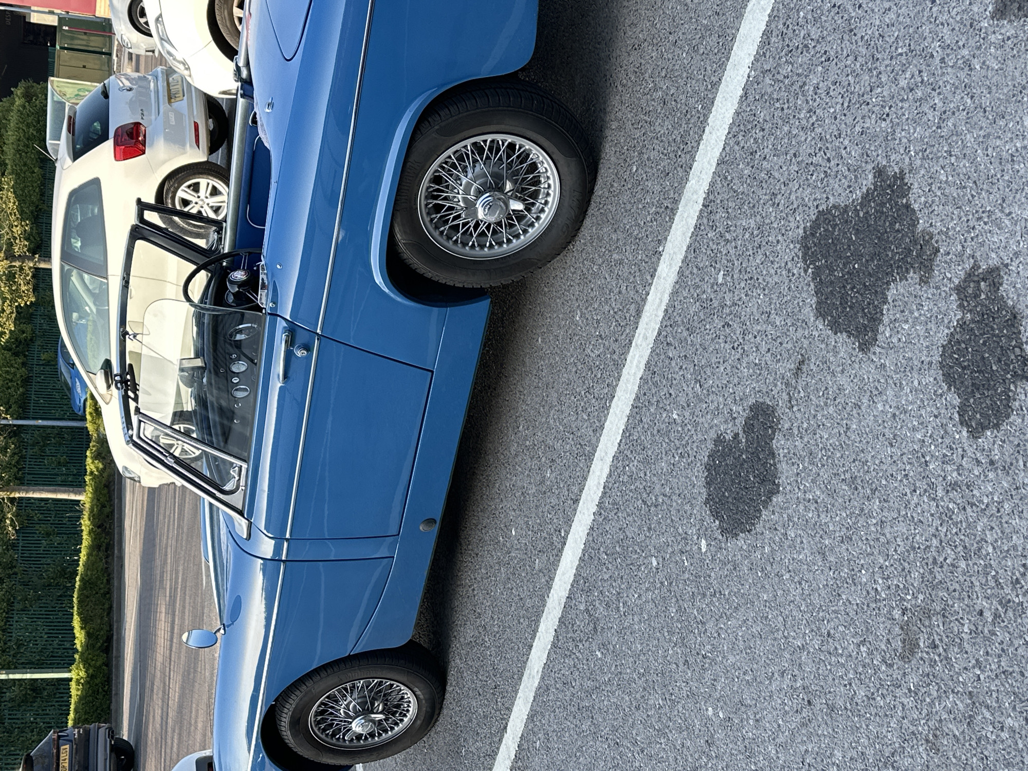 Blue MGB roadster spotted in Macclesfield parking lot