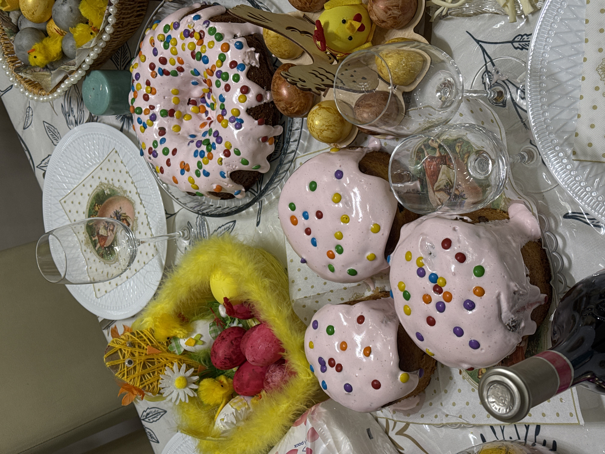 Easter celebration with traditional cakes observed in Yerevan
