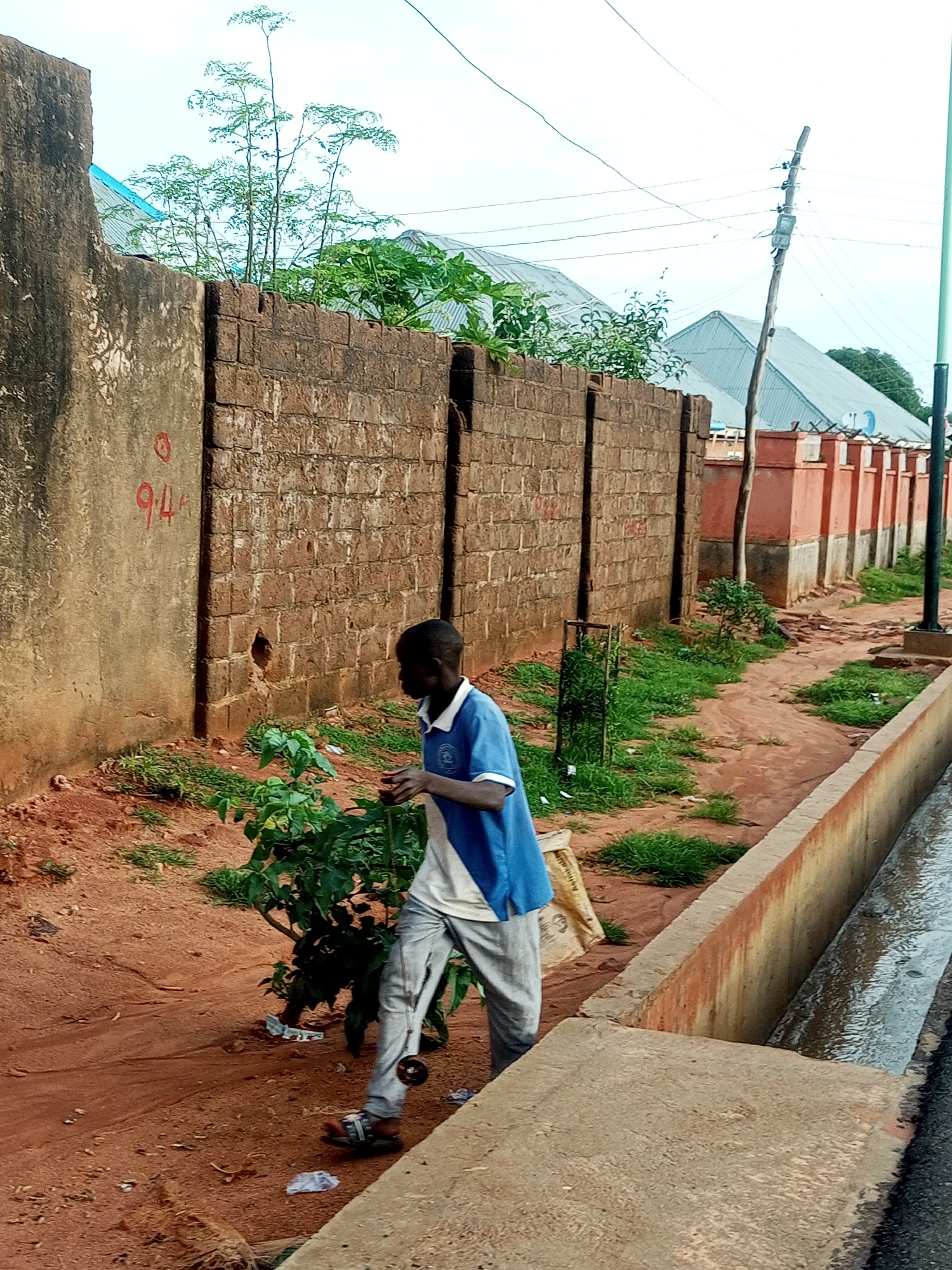 Everyday street life in Tempure, Nigeria