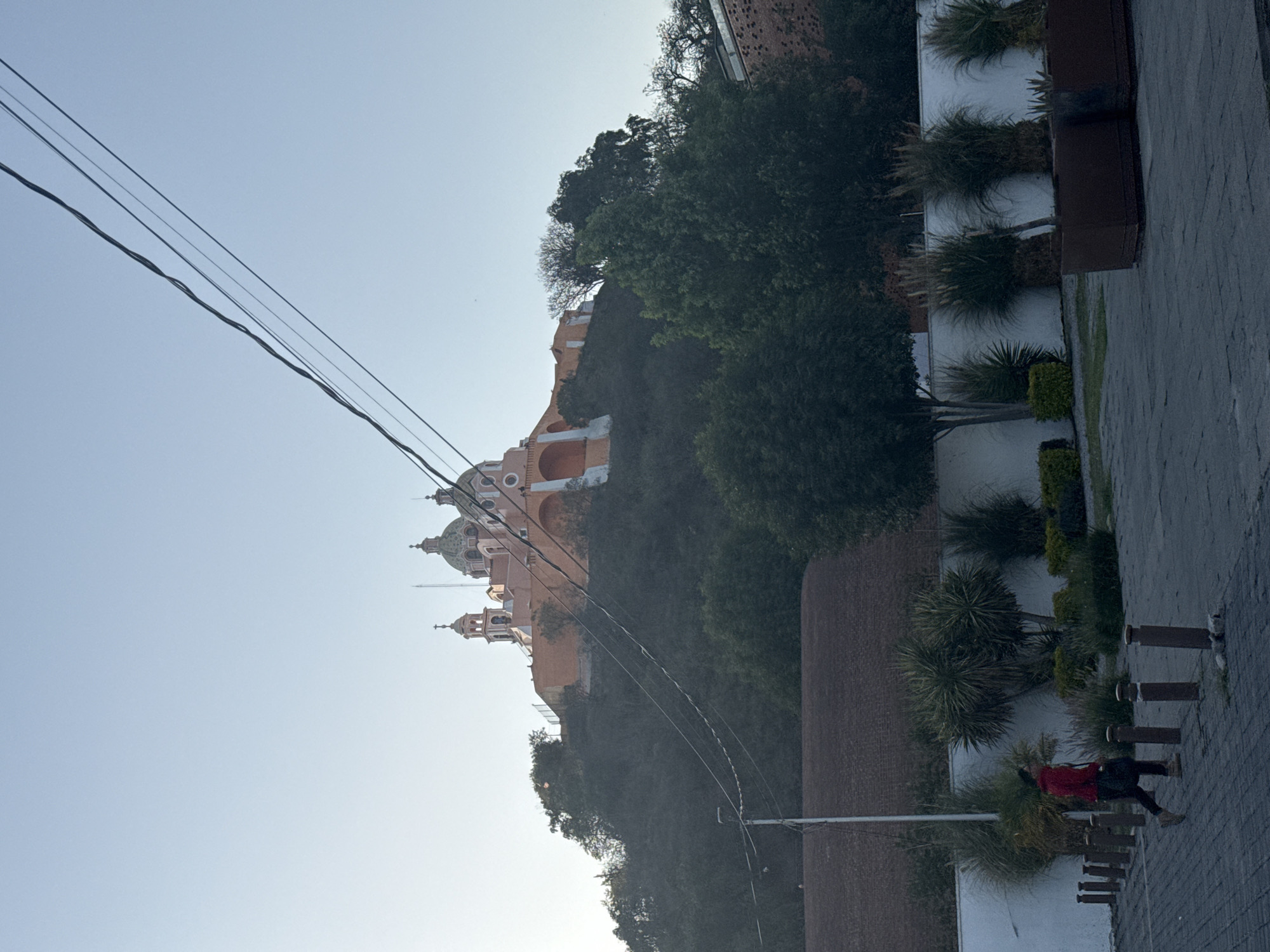 Late night photography tour captures historic Cholula church and streets