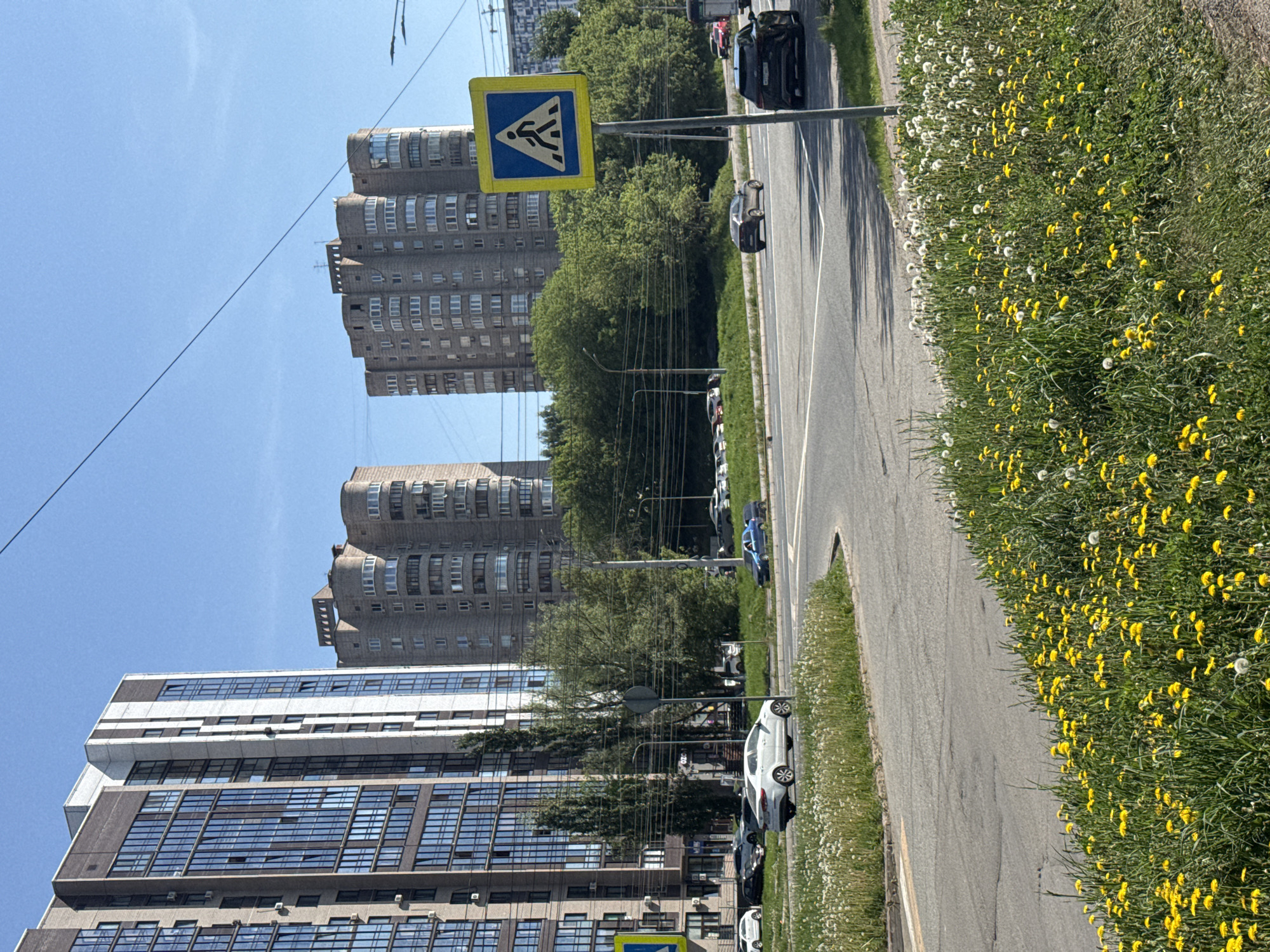 Morning street life documented across Izhevsk, Russia