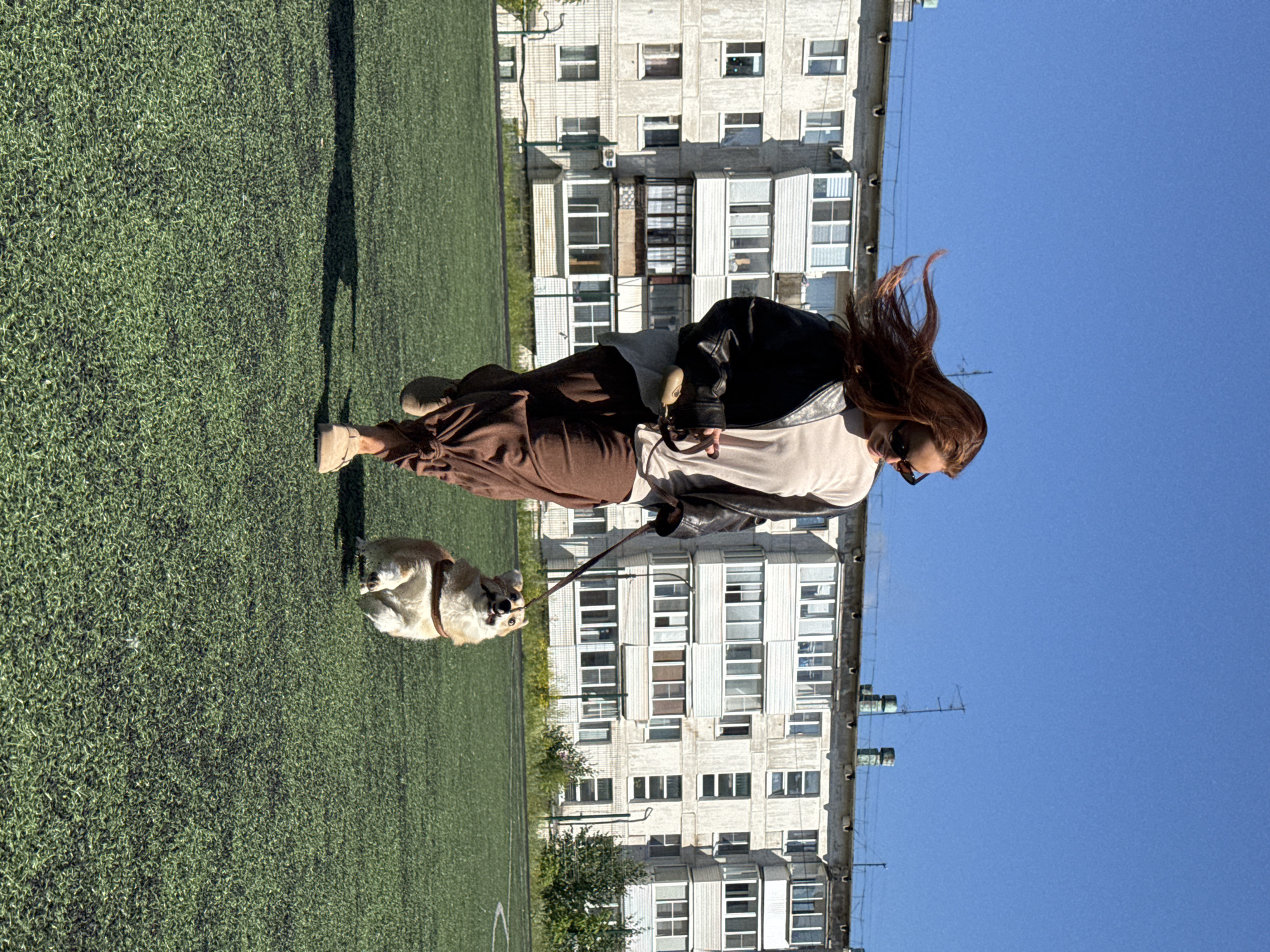Morning domestic life captured in Chaikovsky: pets, cooking, family