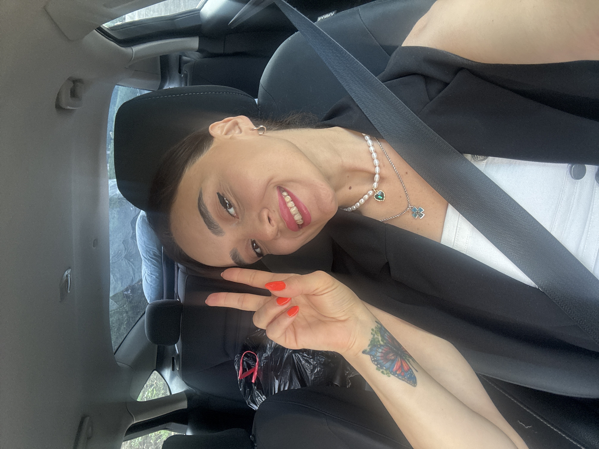 Car selfie touch-up session in Tbilisi