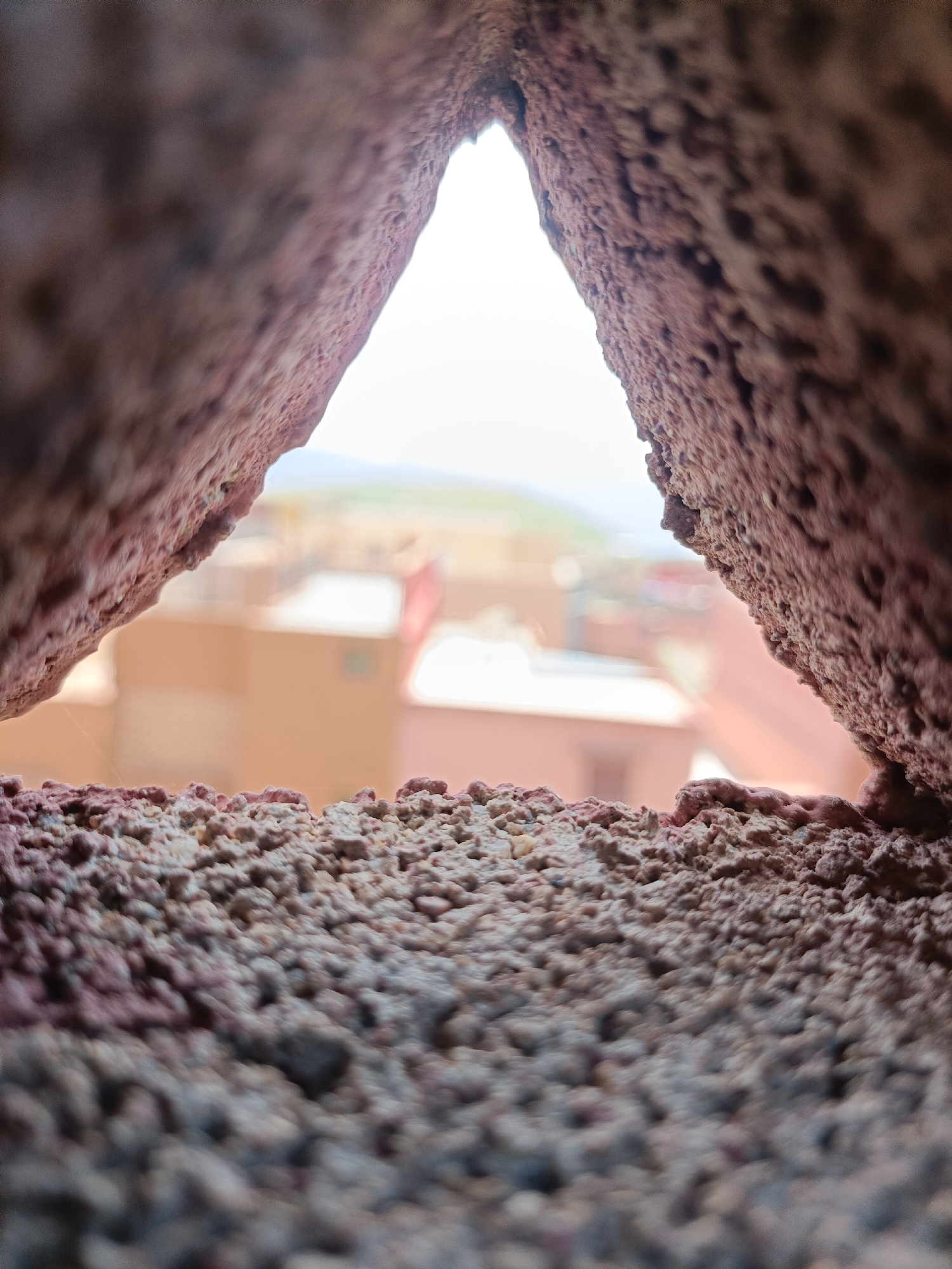 Witness documents architectural details and landscapes in Ouaouizert, Morocco