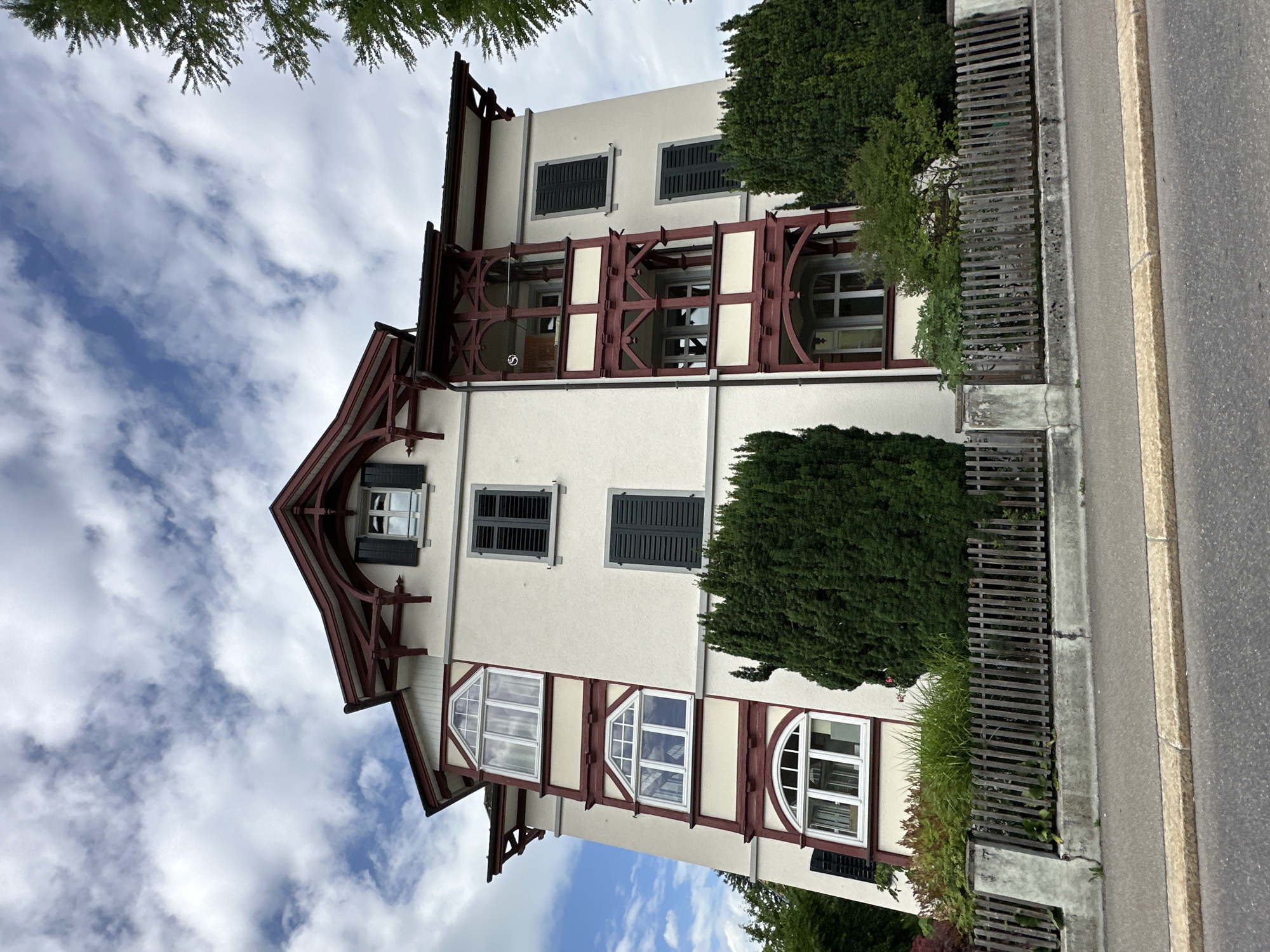 Street-level tour of Wald (ZH)'s historic town center