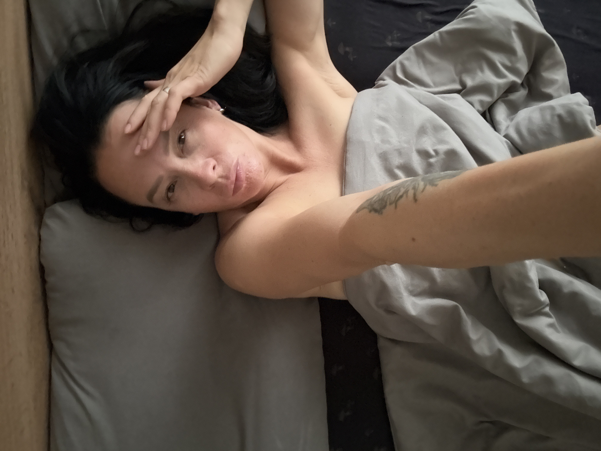 Quiet morning in Chaikovsky, moving from bed to car