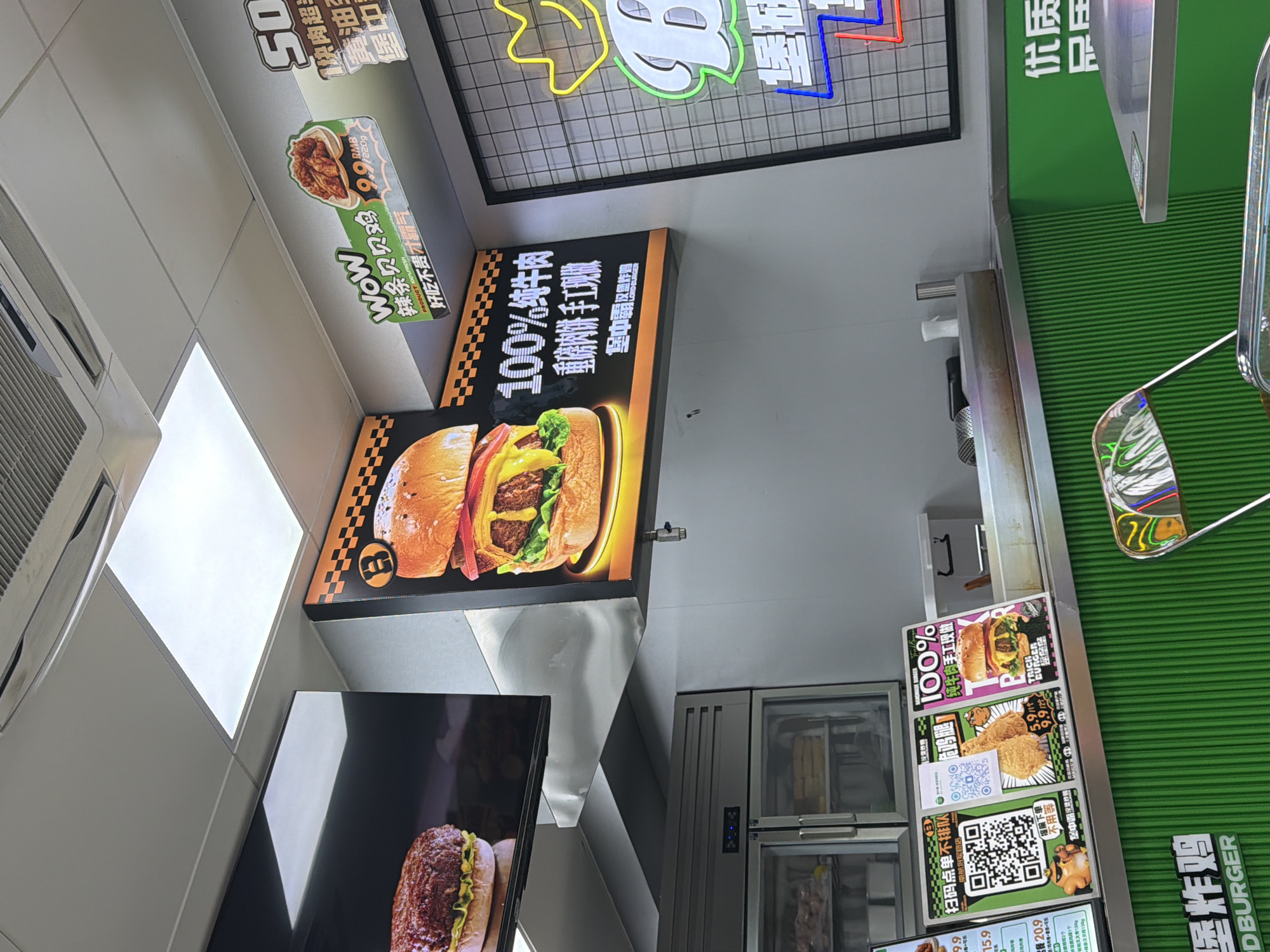 Early morning documentation of LORD BURGER restaurant interior in Jiangning