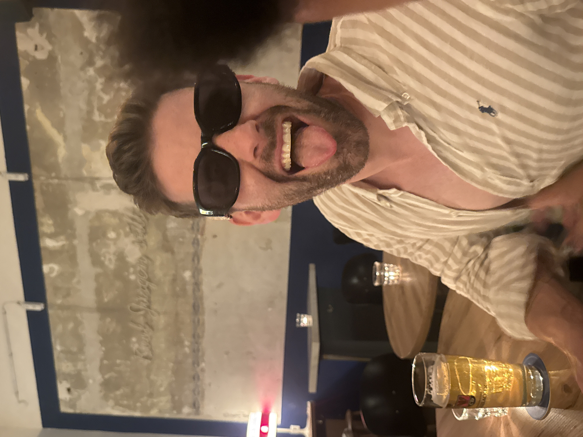 Friends gather for drinks at Mannheim bar