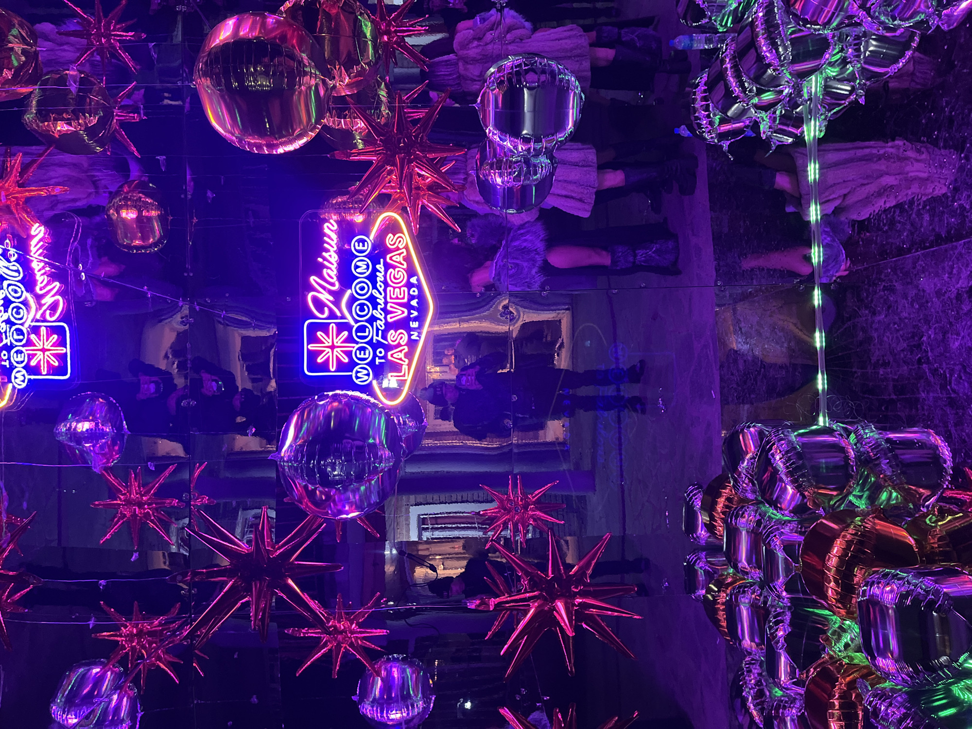 Nighttime celebration with mirrored decorations observed in Ezeiza, Argentina