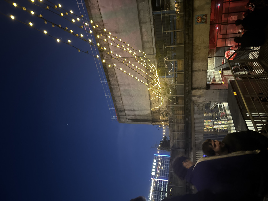 Evening nightlife gathering draws crowds to central Paris venues