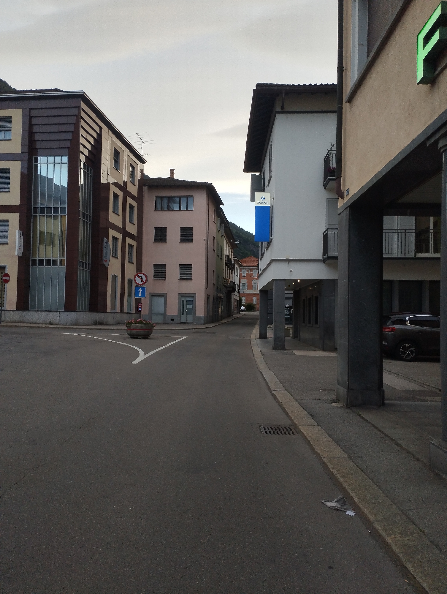 Morning stroll through Biasca's streets and cafe districts