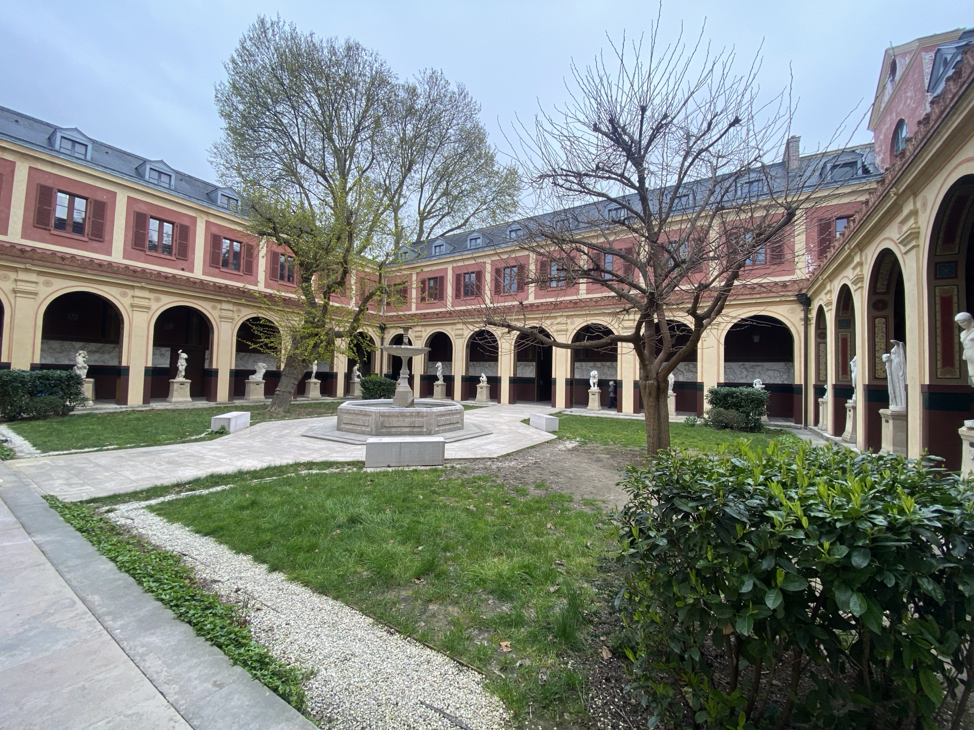 Morning view captured at Musée Carnavalet courtyard in Paris