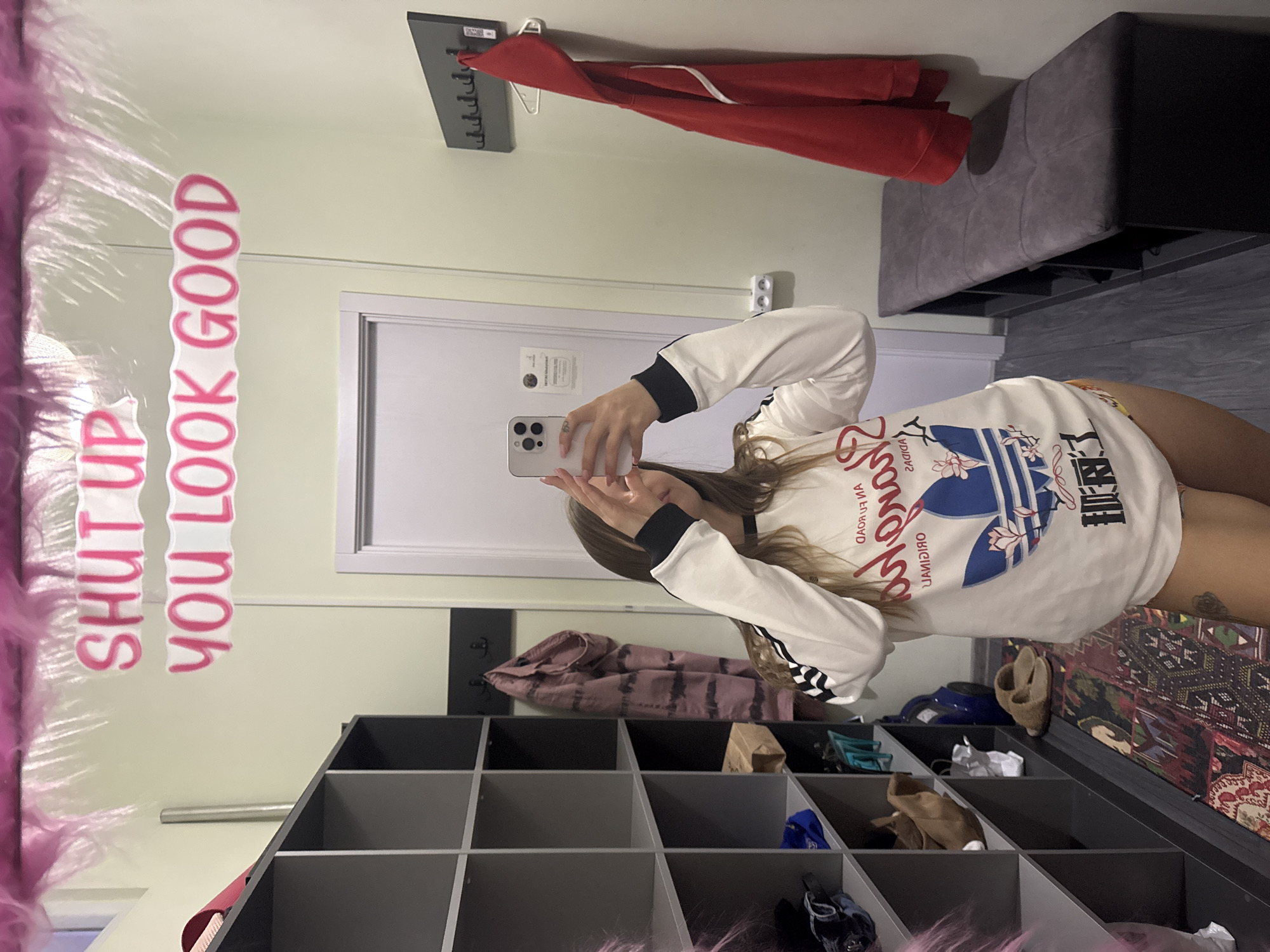 Woman Takes Fitting Room Selfies in Batumi Store