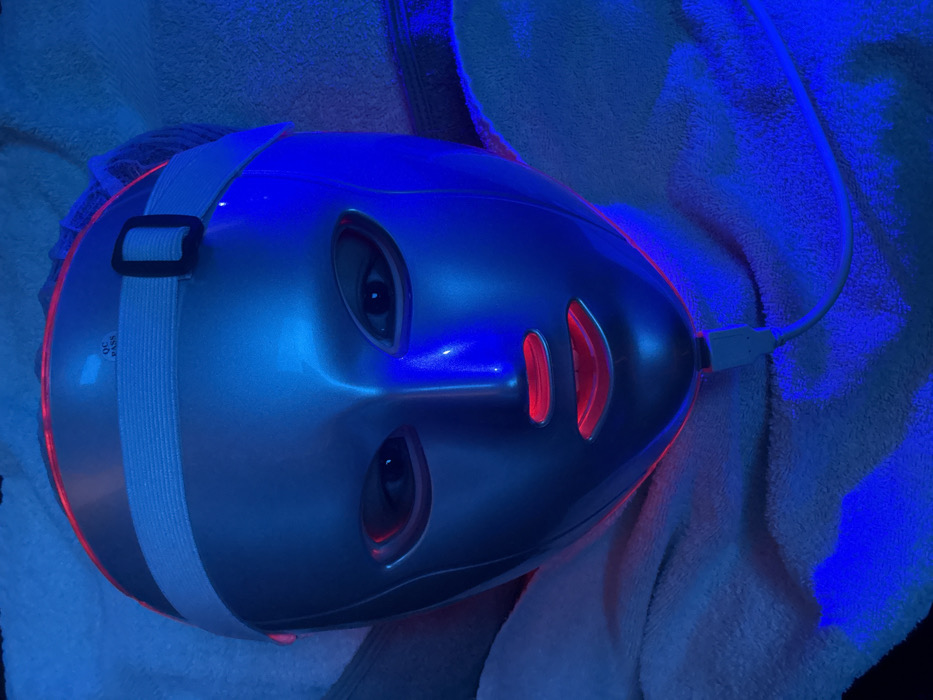LED light therapy mask spotted in Paris skincare session