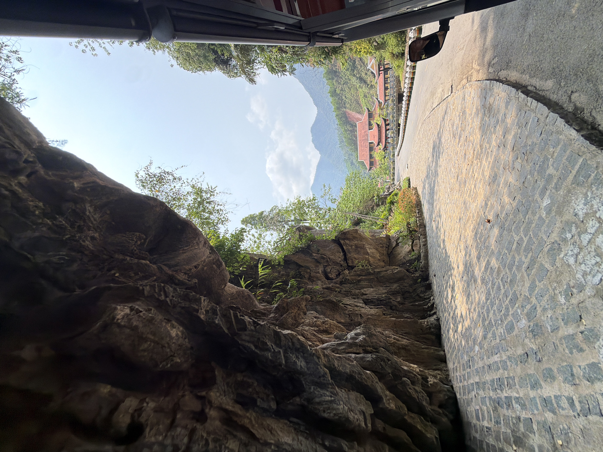 Rock formation passage photographed near Đà Nẵng road