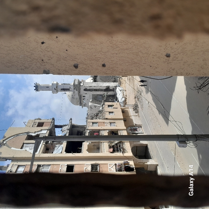 Daily life continues amid widespread damage in Khan Yunis